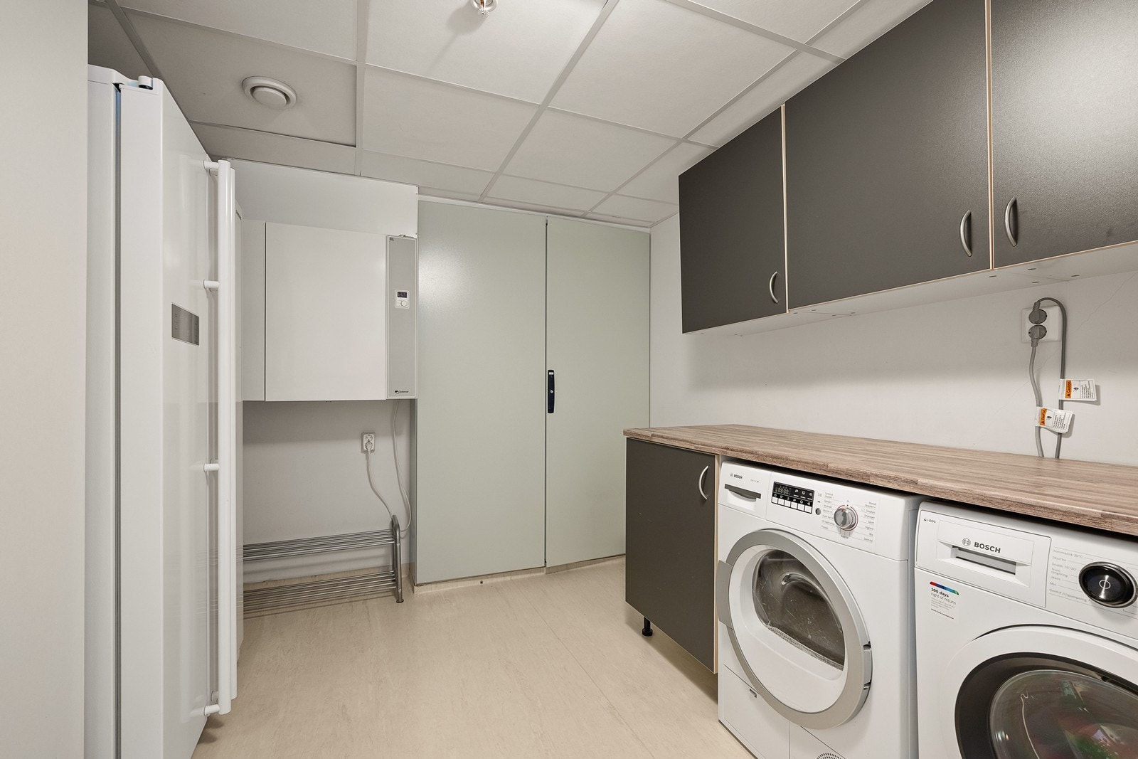 Praktisk vaskerom/teknisk rom Galleribilde