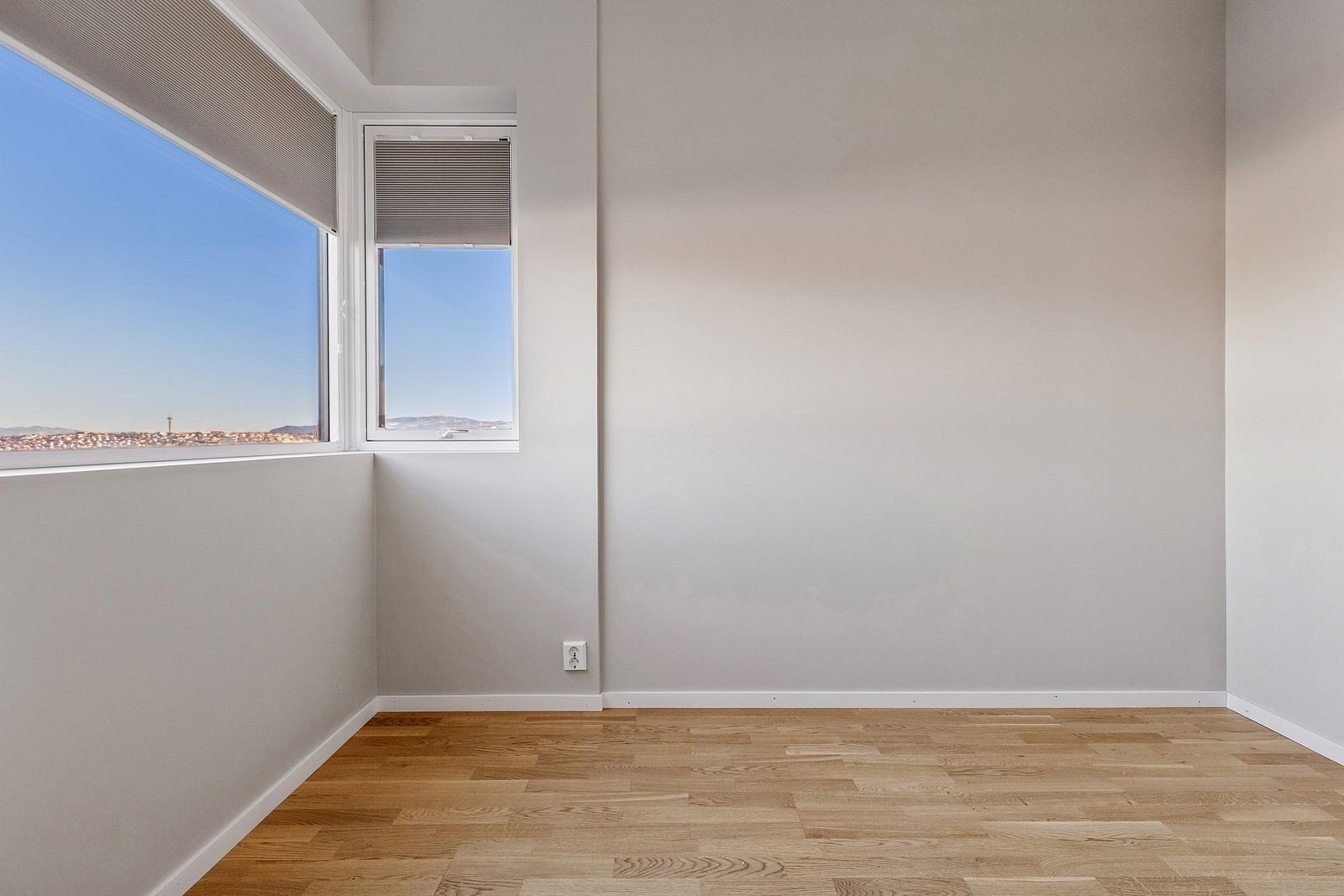 Internett, TV og Parkering er inkludert i leien. Galleribilde