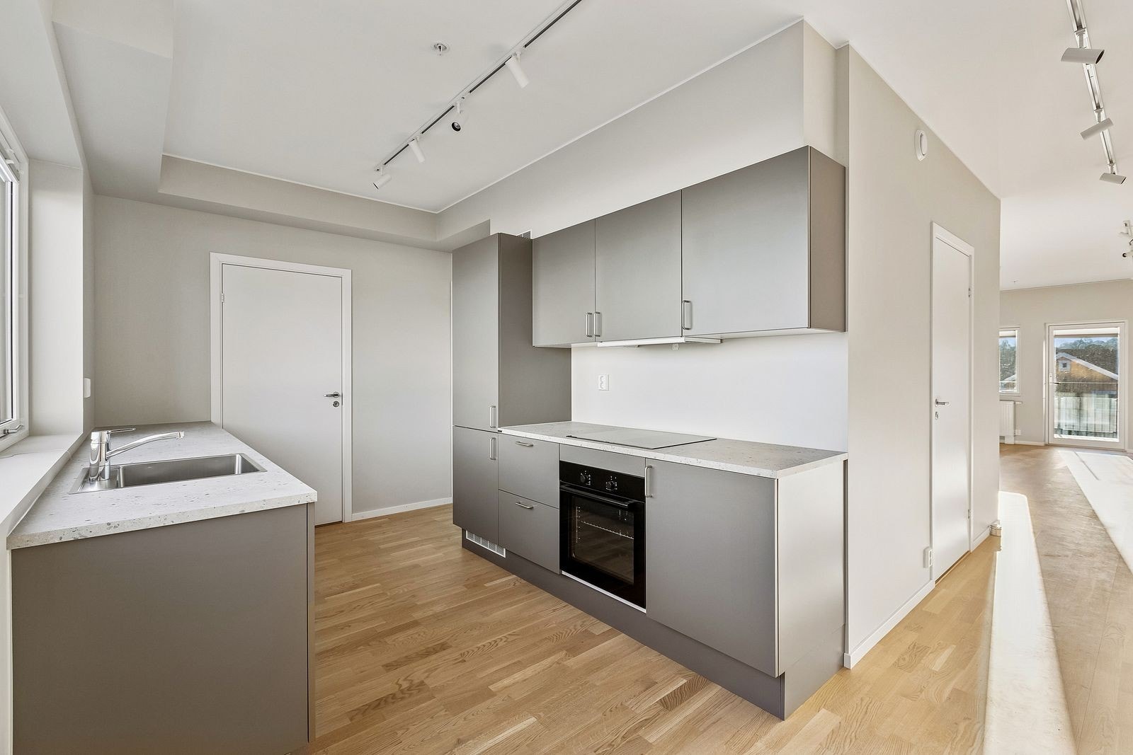 Her får du en lys og åpen leilighet med god planløsning Galleribilde