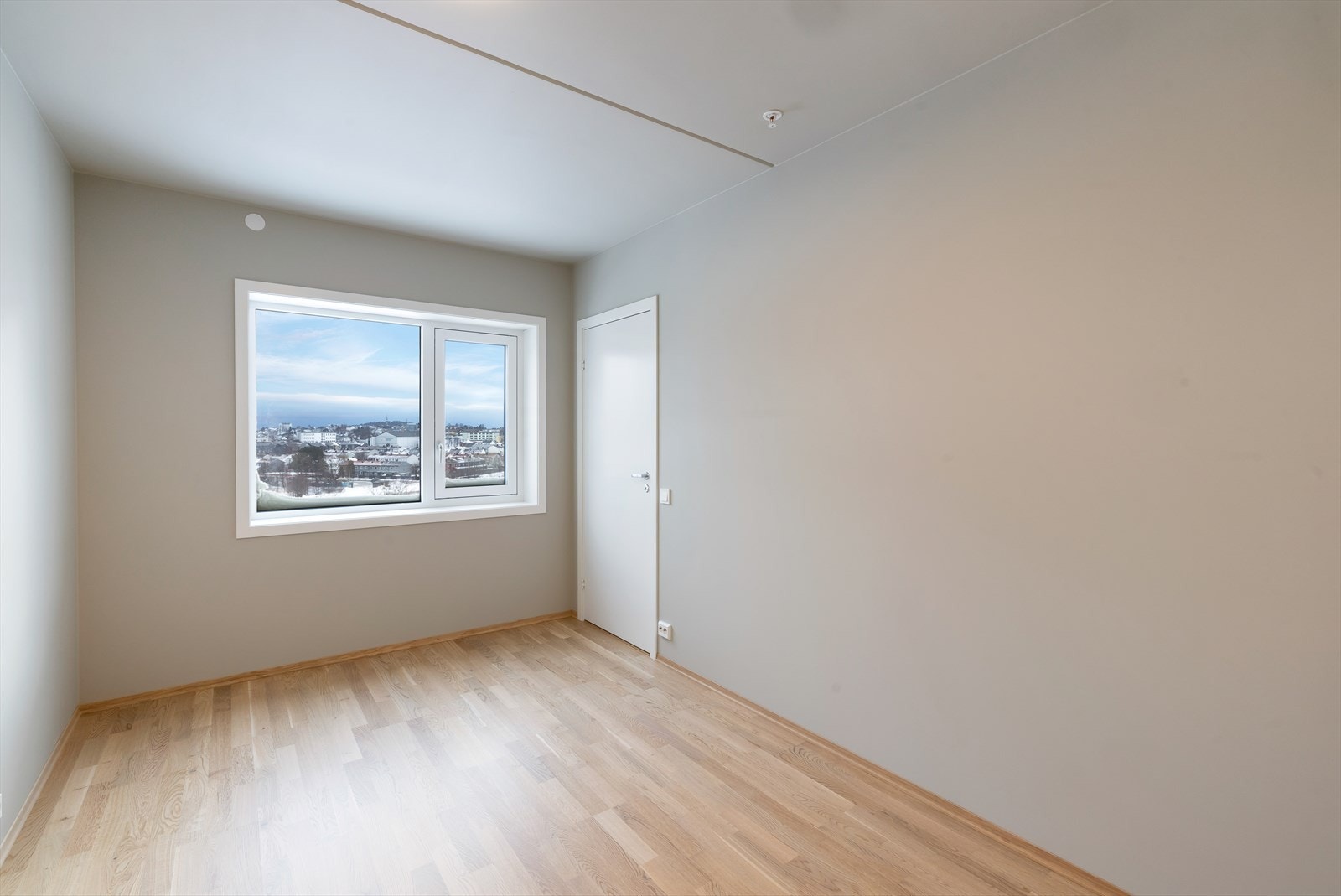 Soverommet er ca. 11,7kvm og framstår som romslig. Galleribilde