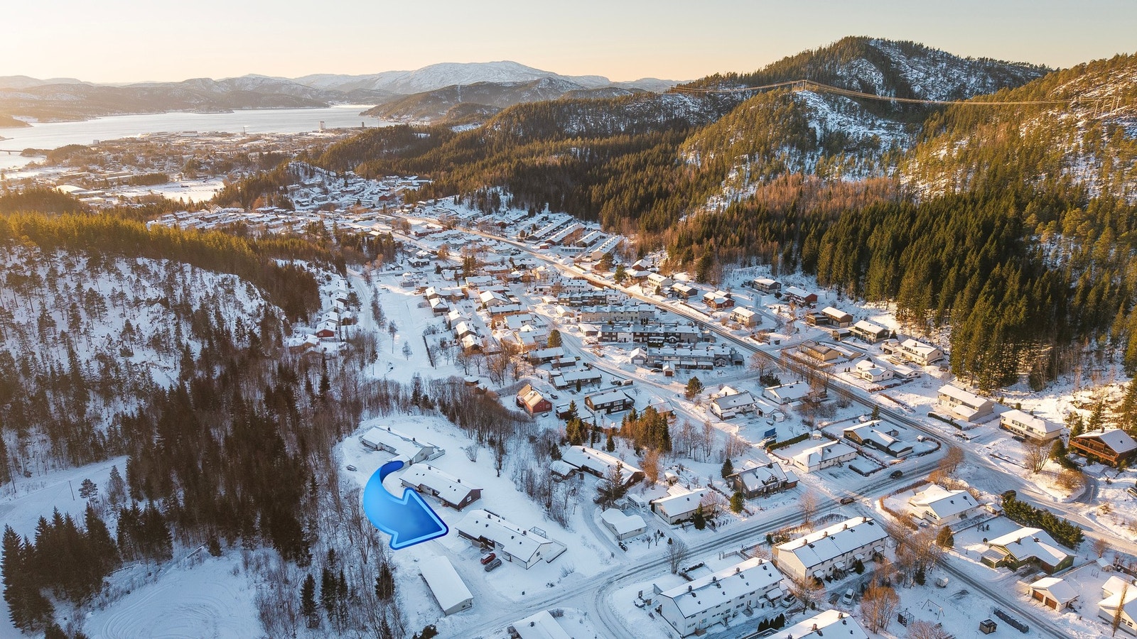 Det er gangavstand til Kleppen, hvor både barnehager, skole og idrettsanlegg er samlet Galleribilde