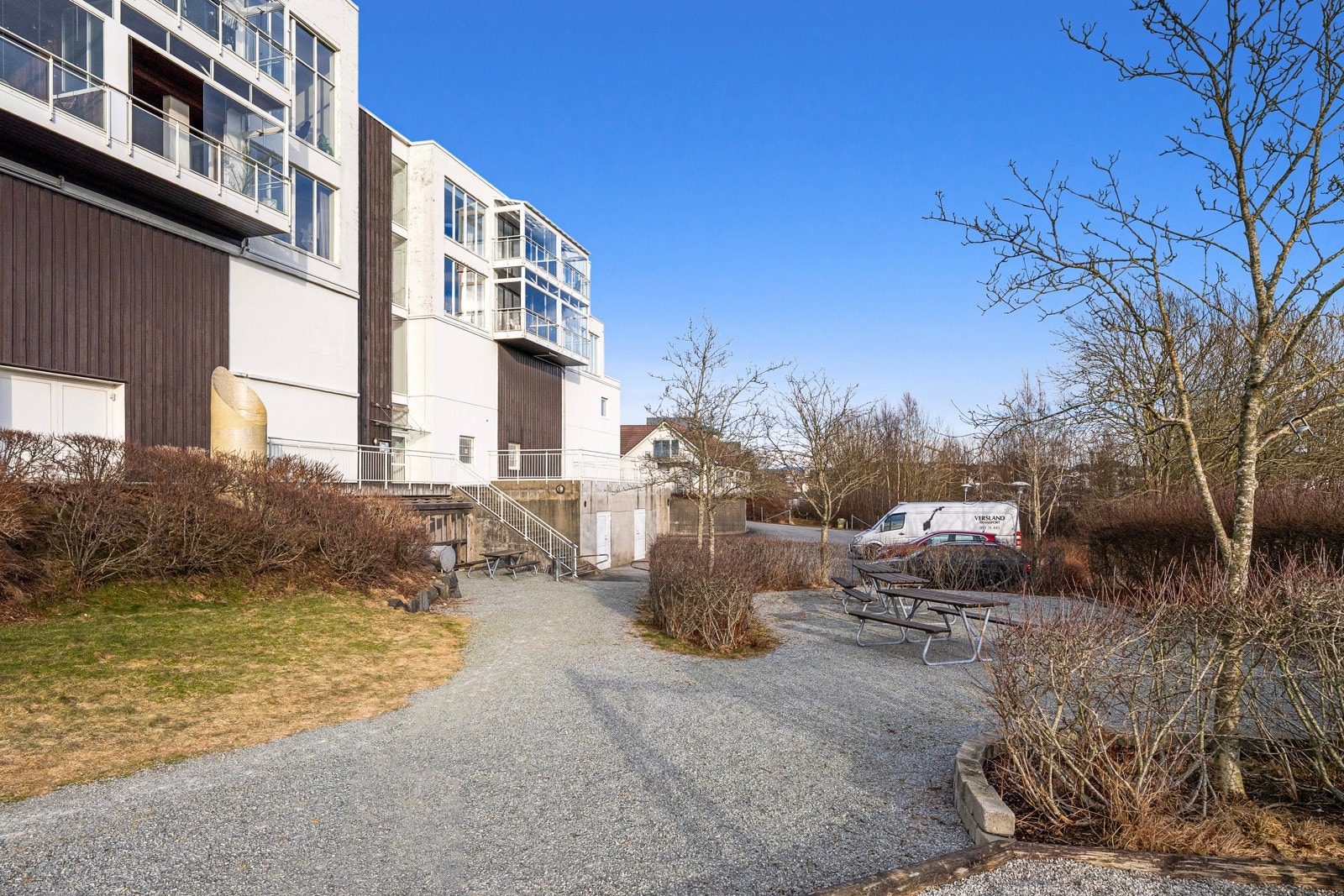 Bygget har en sentral plassering med kort vei til det meste Galleribilde