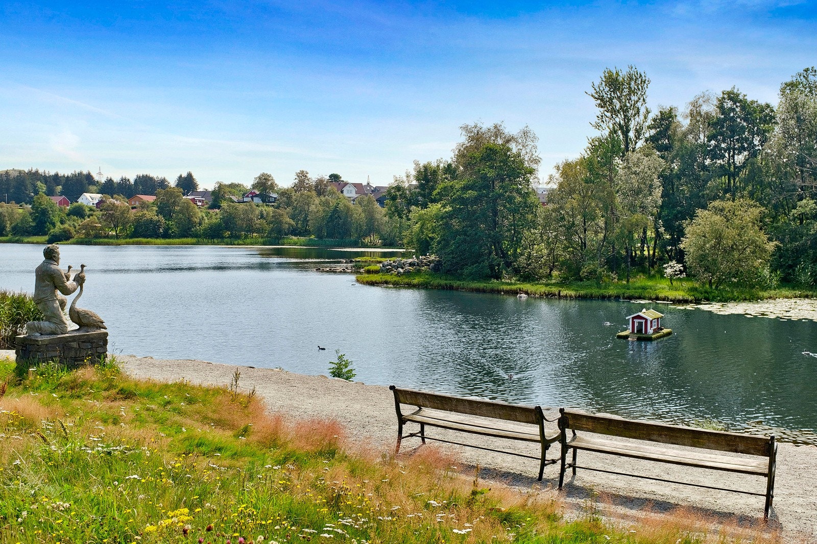Området byr på gode turmuligheter ved Stokkalandsvatnet og Sandvedparken Galleribilde