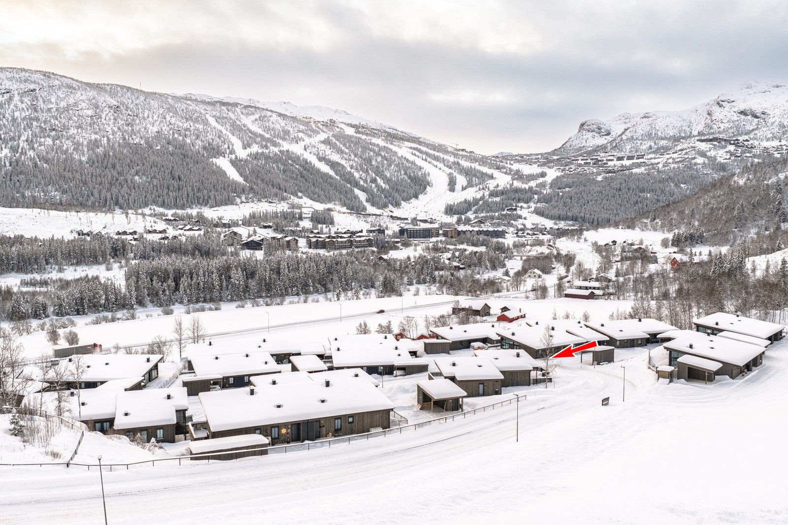 Området byr på flotte turmuligheter året rundt - fra skiturer og fjellturer til sykling og fotturer. Galleribilde