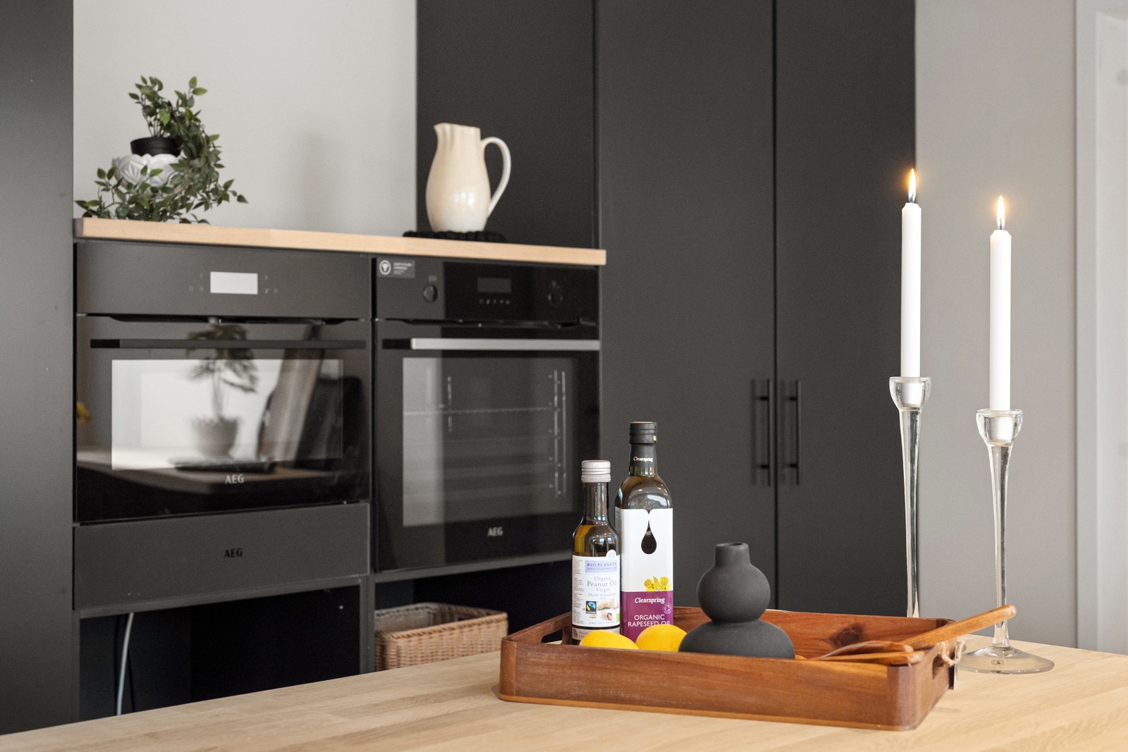 De andre integrerte hvitevarene er også av kvalitet, fra AEG. Galleribilde