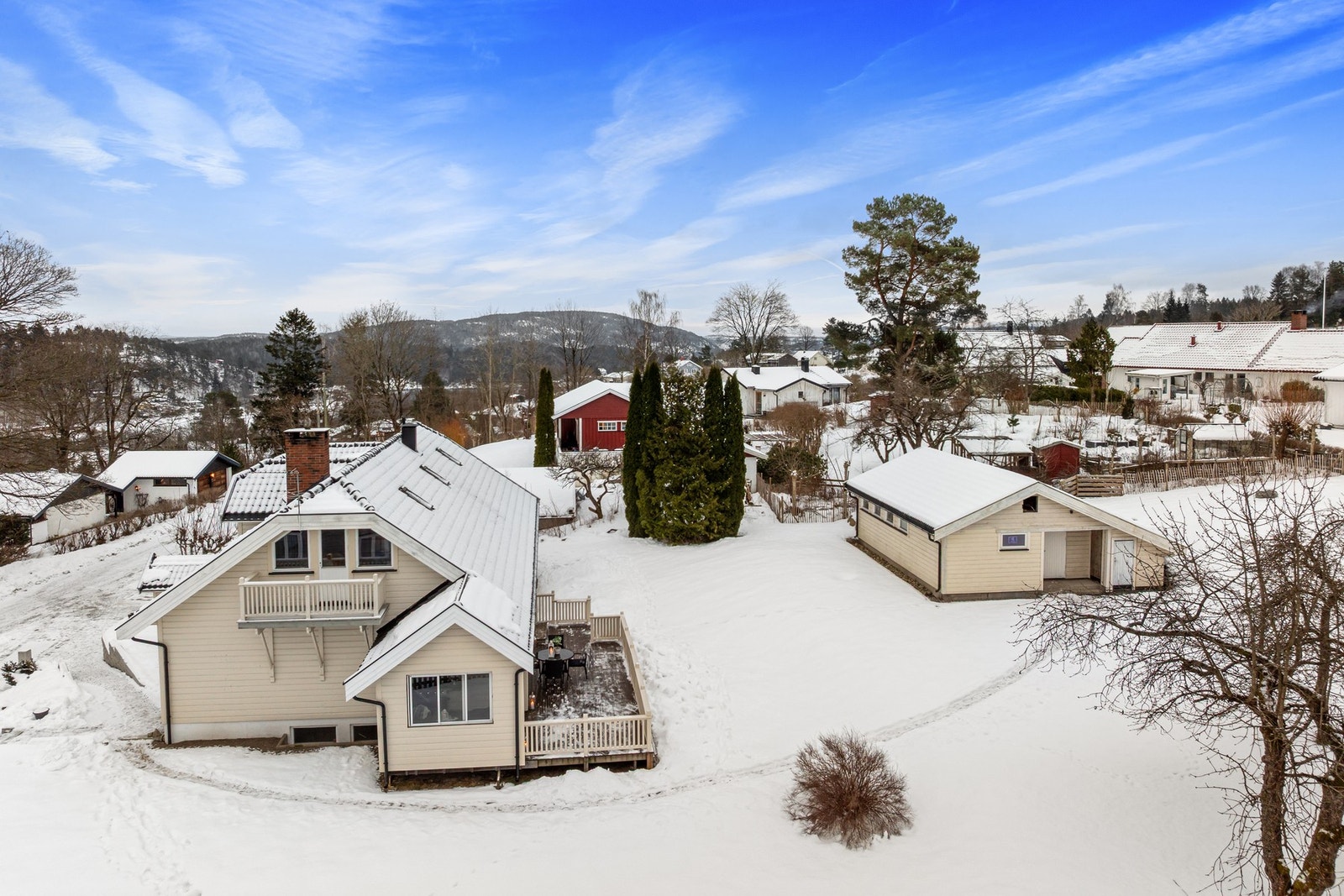Annekset ligger i god avstand bak huset. Galleribilde