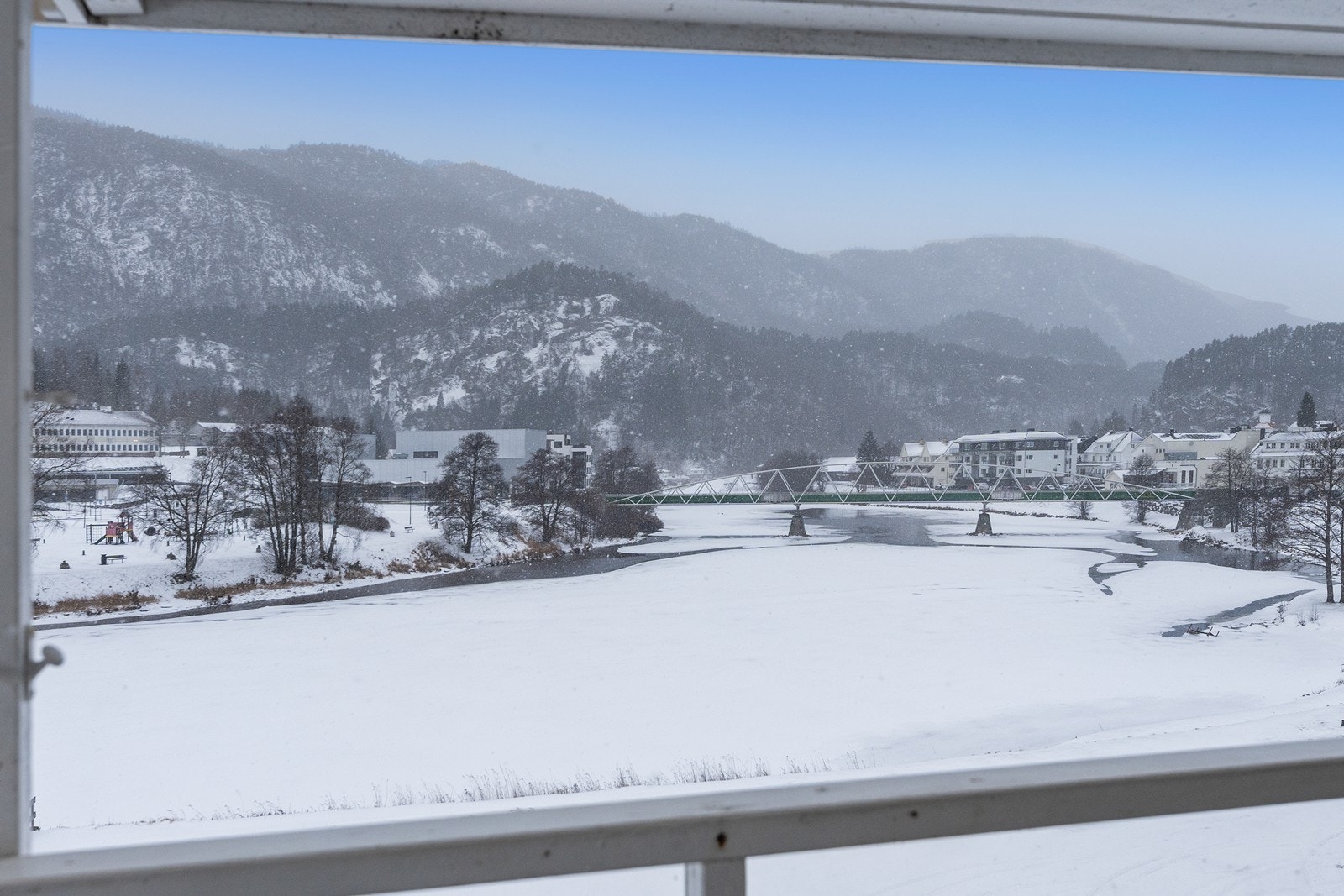 Vestvendt beliggenhet. Galleribilde