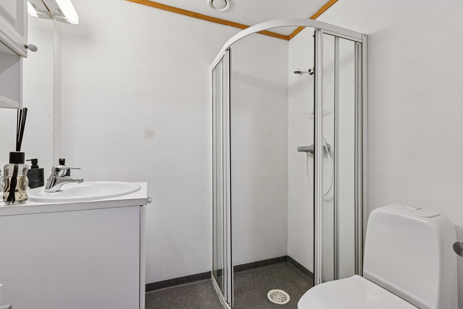 Bad i utleiedel. Galleribilde