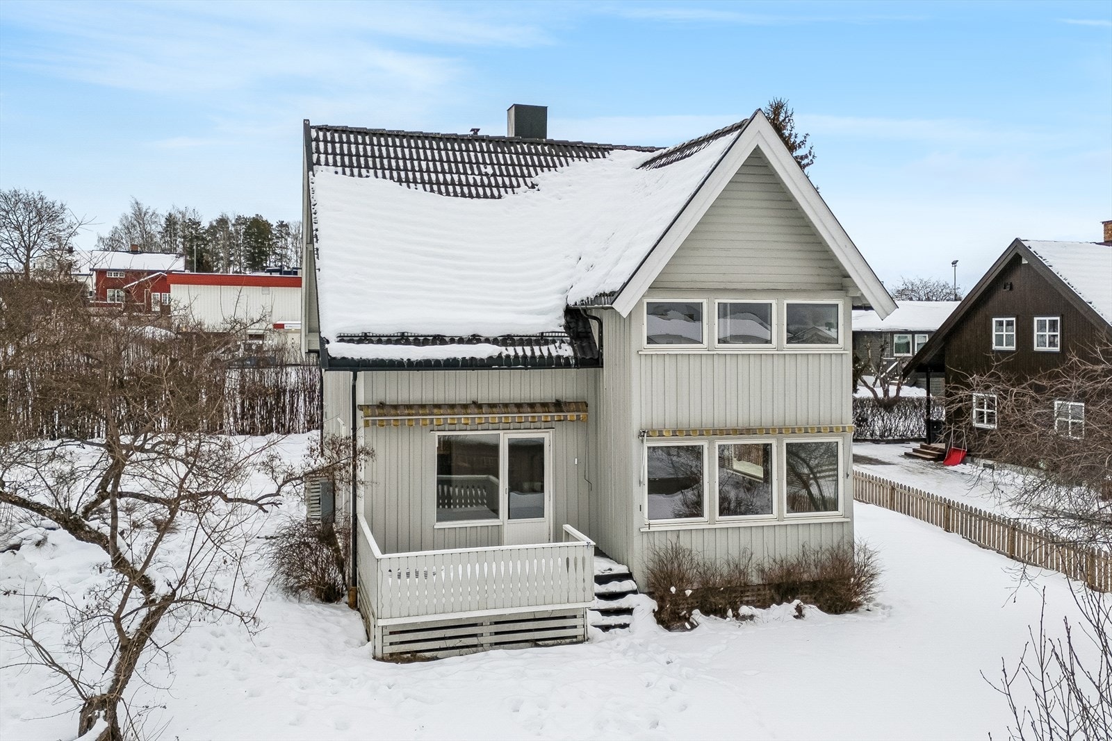 Sjarmerende, eldre eiendom med særpreg. Galleribilde