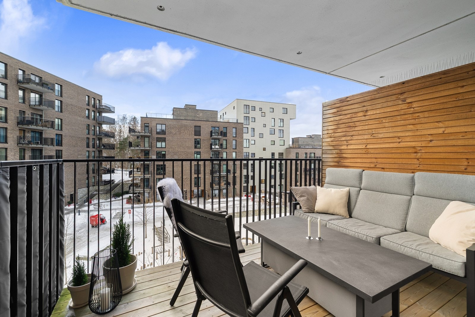 Lys og delikat 2-roms leilighet fra 2020 med god standard og vestvendt balkong Galleribilde