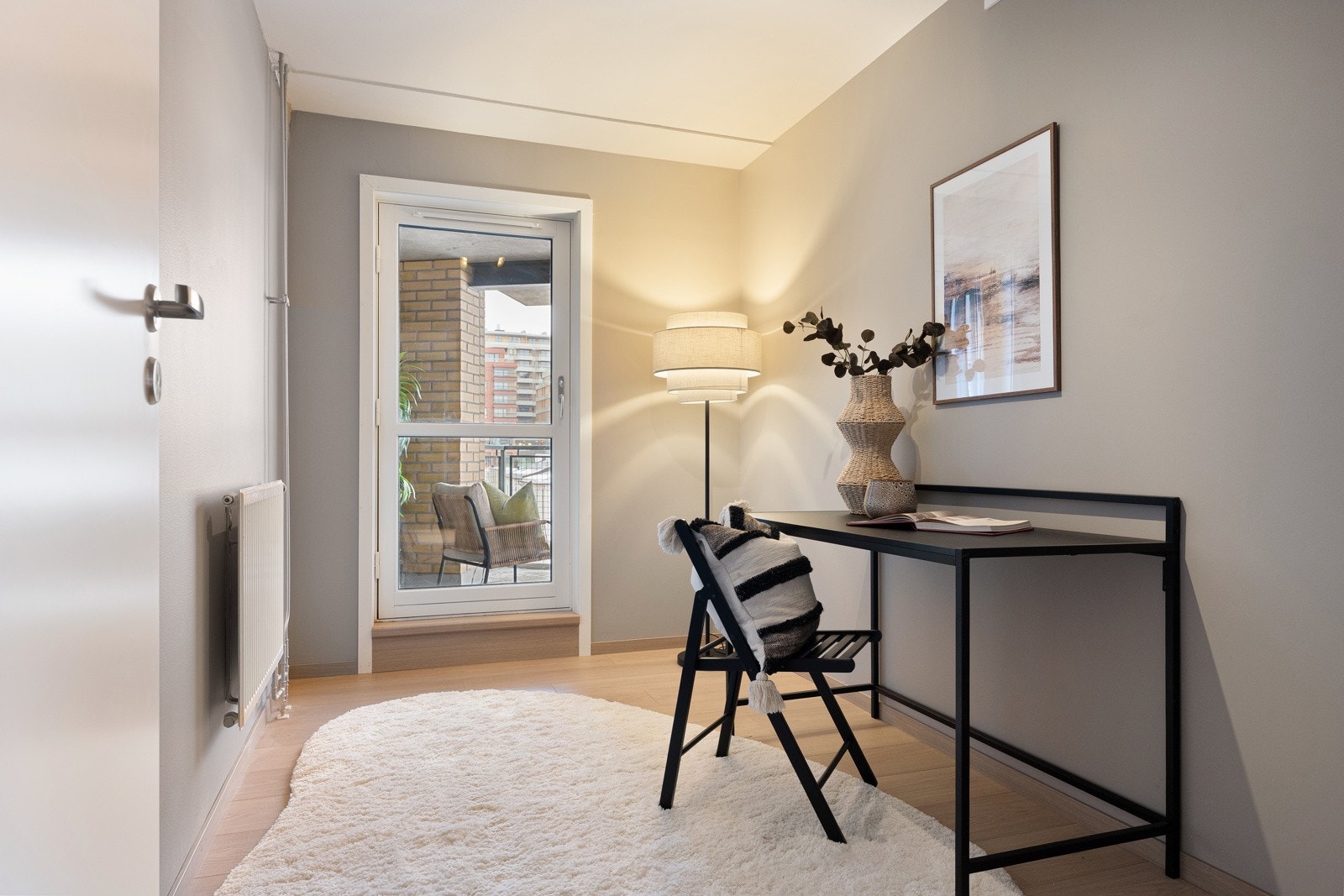 Begge rommene har plass til seng og kommode. Galleribilde