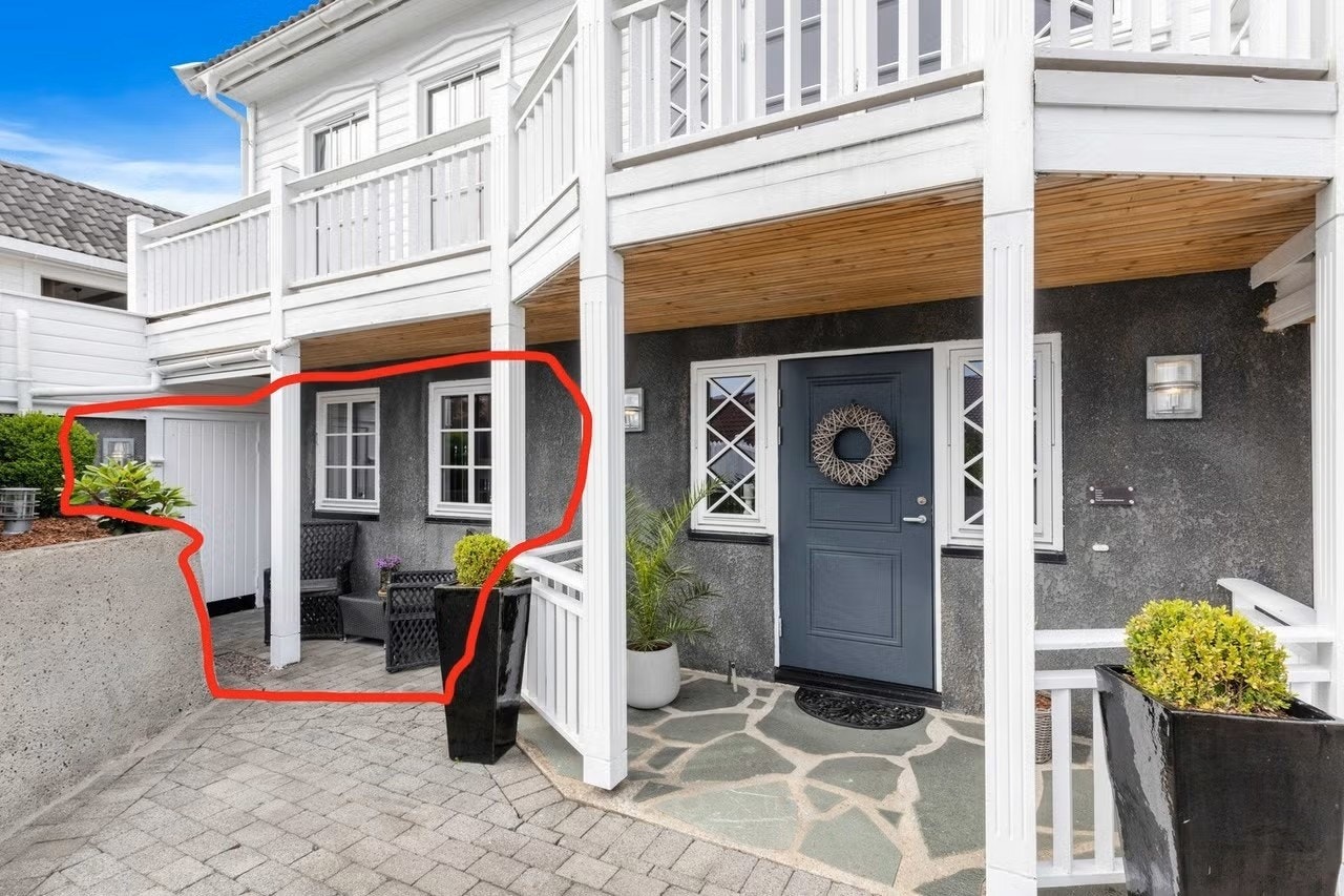 Her sees inngangspartiet/uteområdet Galleribilde