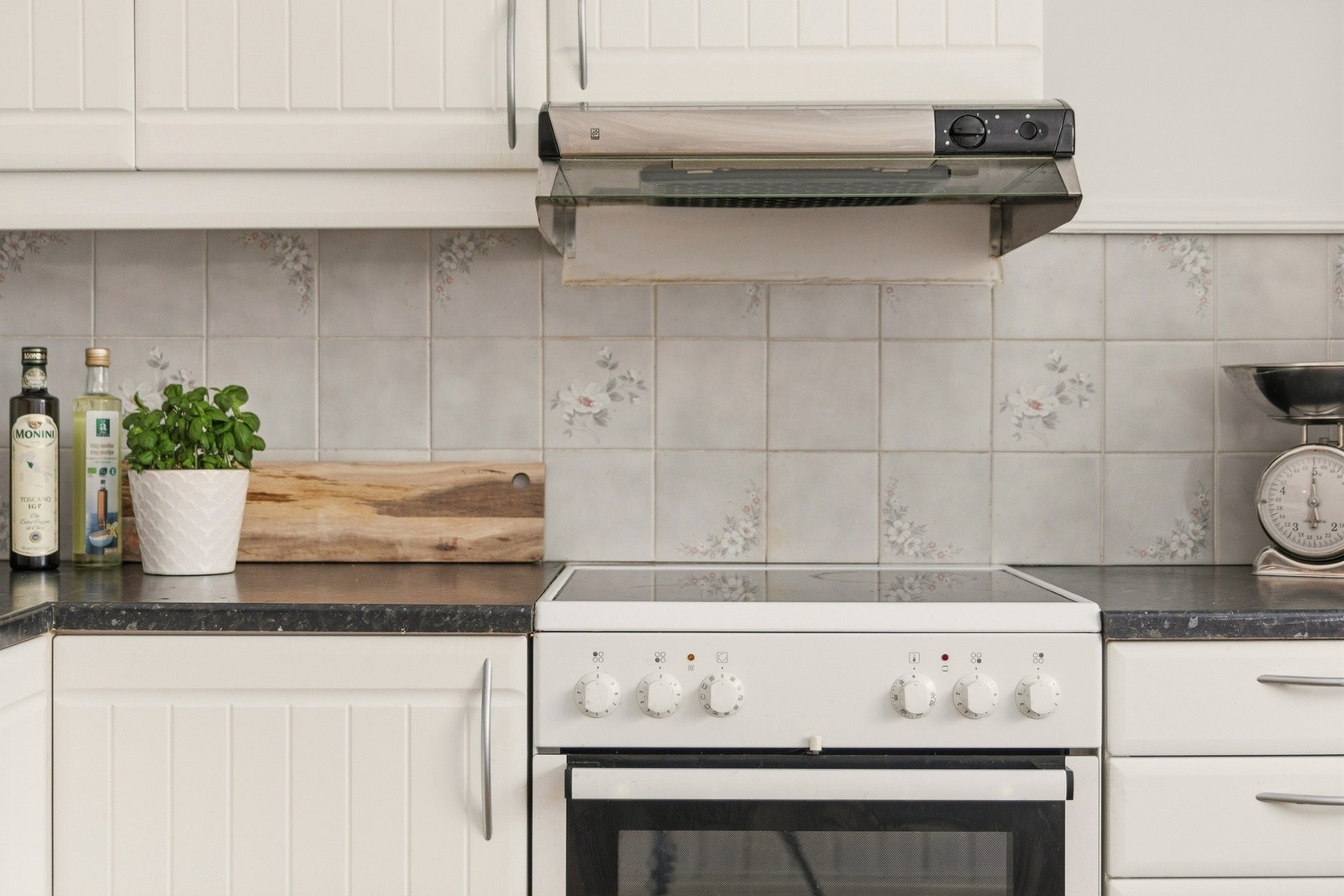 Ventilator praktisk plassert i overskap. Galleribilde