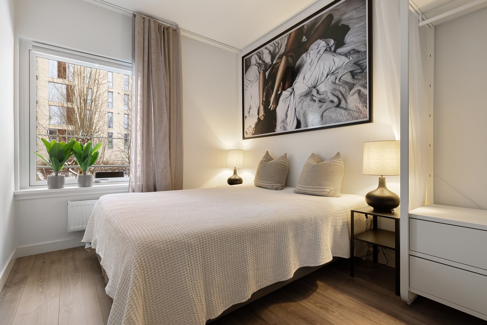 Soverommet er lyst og romslig Galleribilde