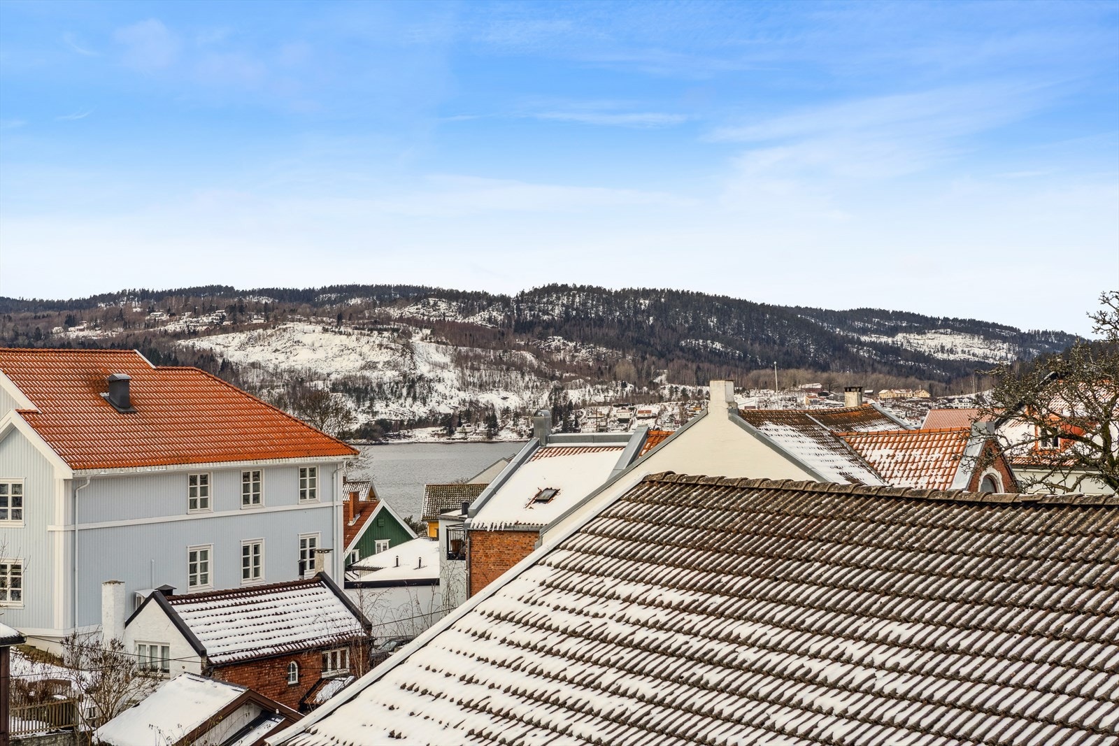 Utsikt fra kjøkken. Galleribilde