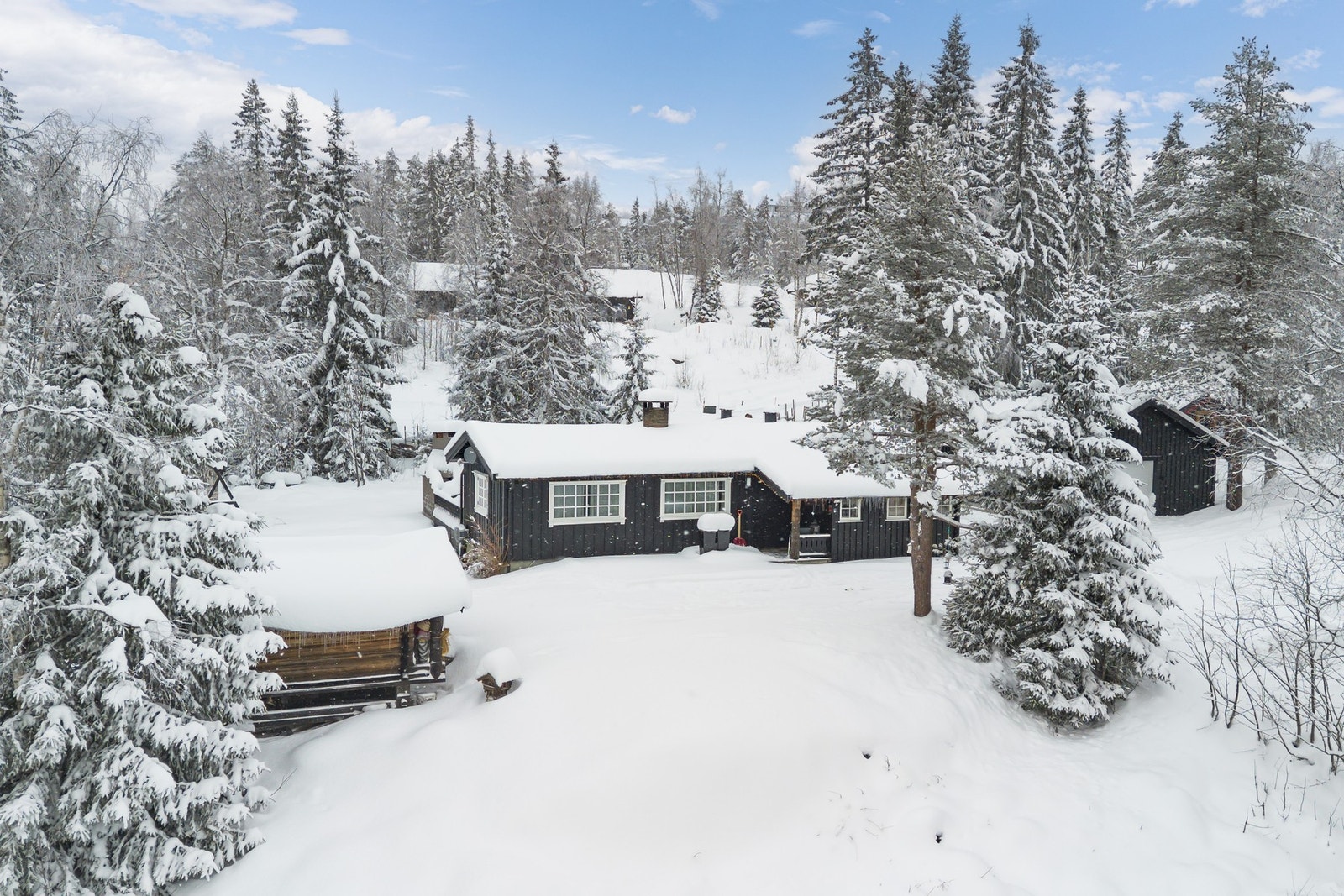 En solid fjellbase for store og små eventyr Galleribilde