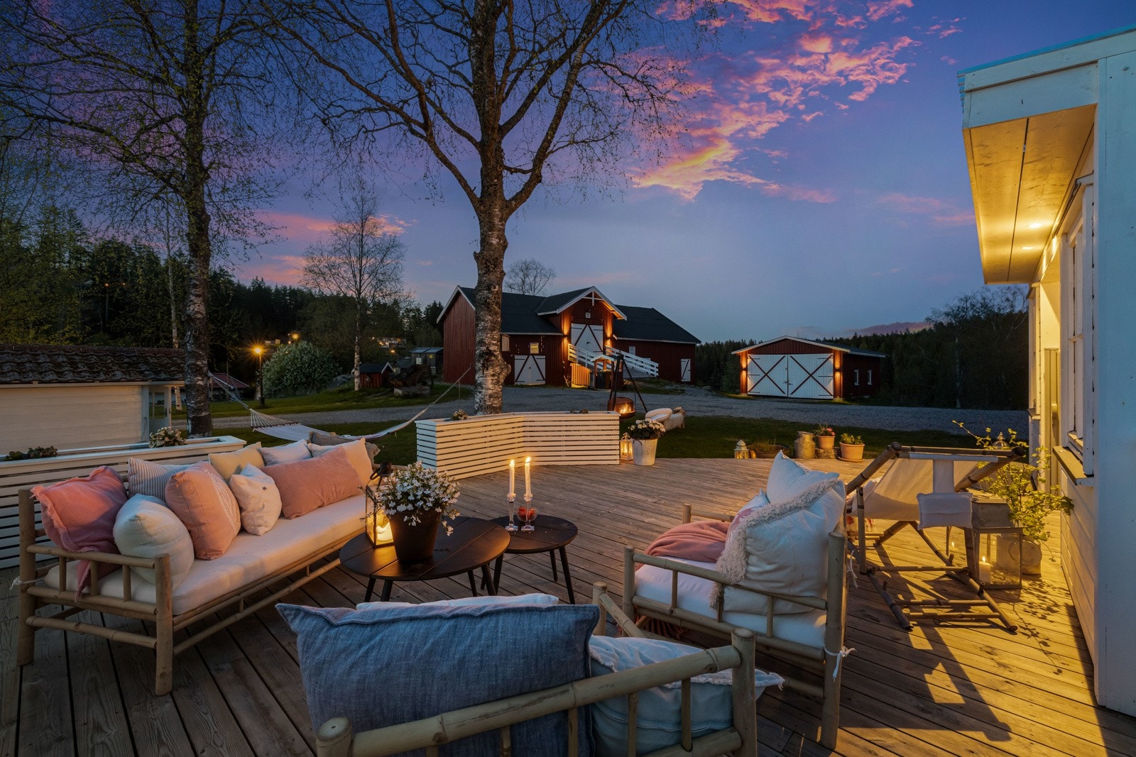 Idyllisk eiendom på 14.497 kvm med fantastiske utearealer og sol fra morgen til kveld. Galleribilde