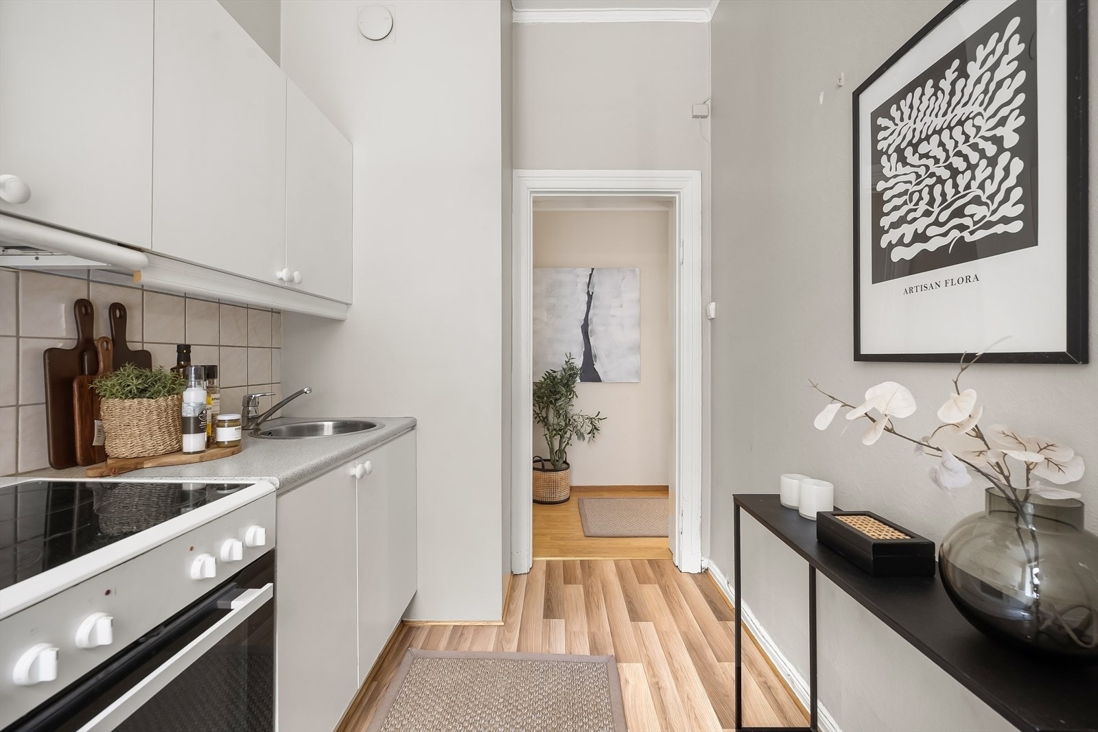 Det er godt med lagringsplass i både skap og skuffer. Galleribilde