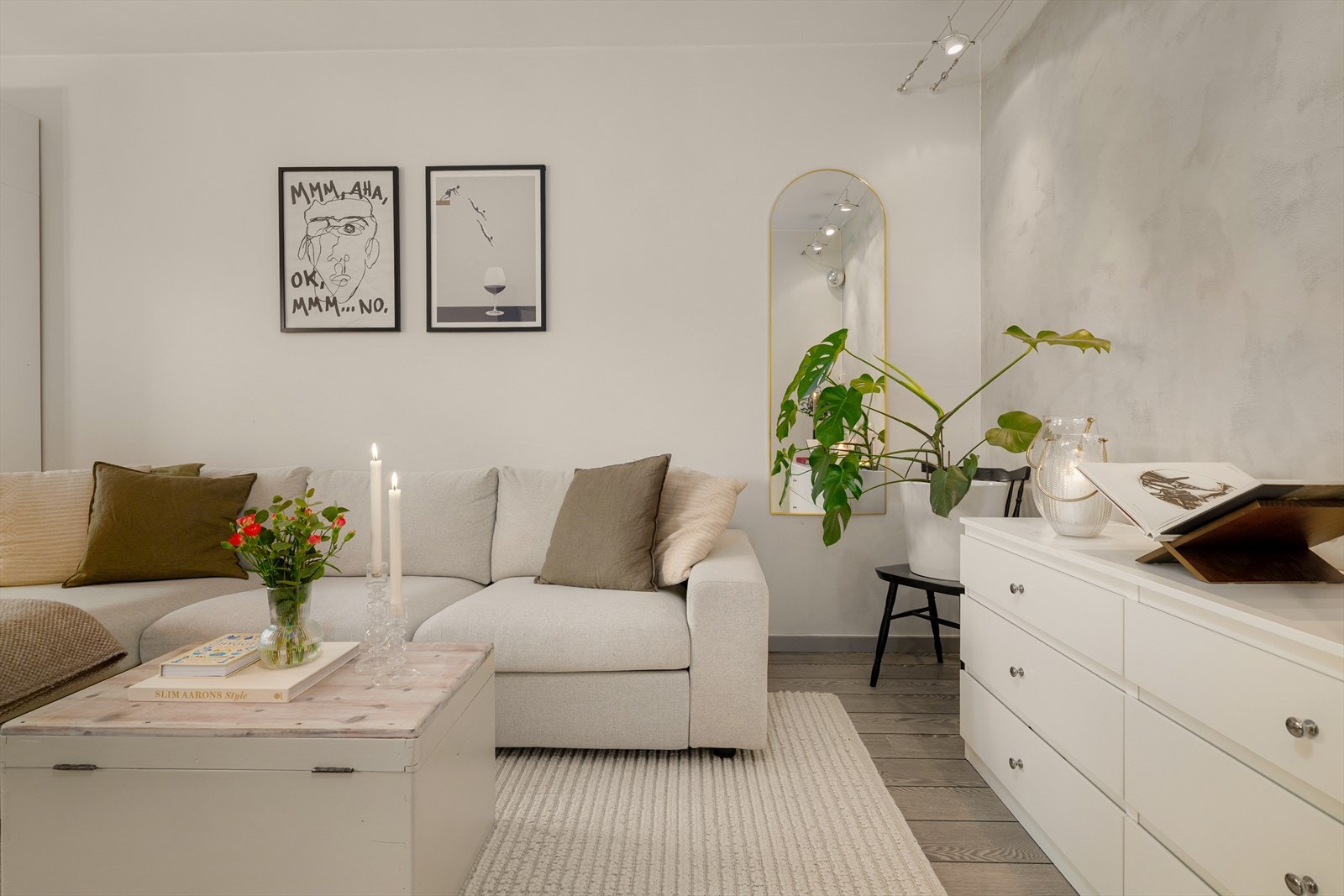 Selger opplyser om at de har svært lave strømutgifter til boligen. Galleribilde