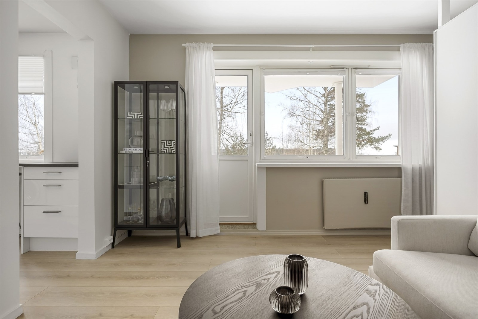 Borettslaget stod for utskiftning av balkongdør og vinduer i 2019. Galleribilde