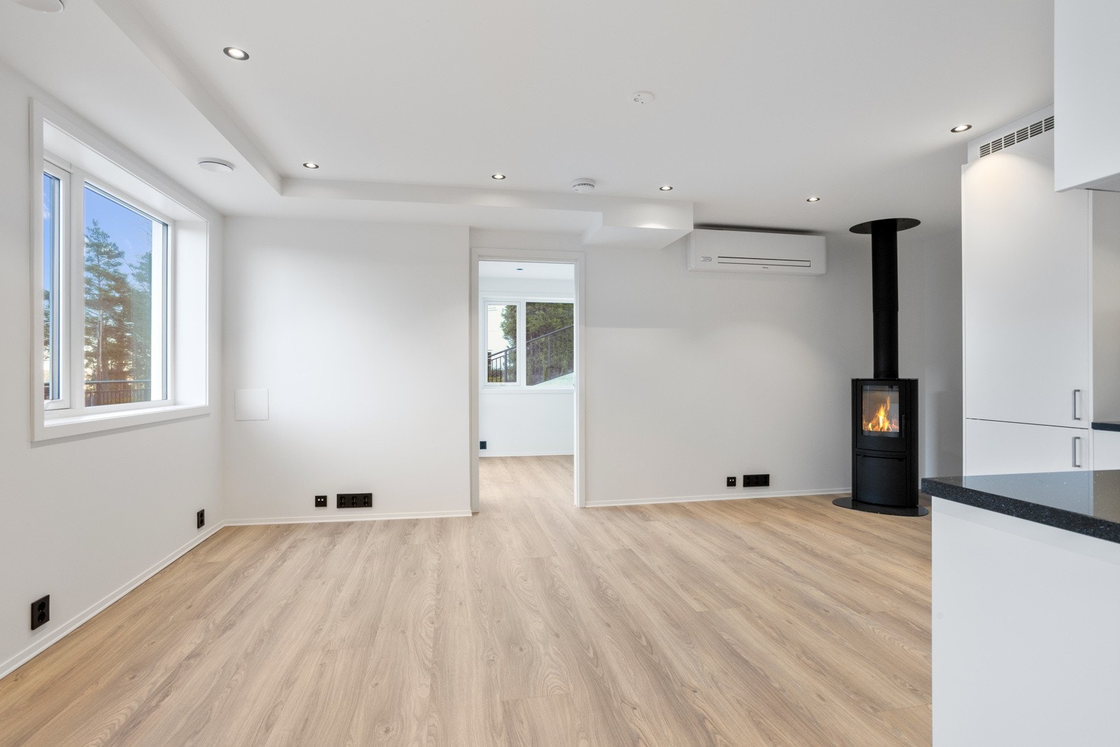 Hyggelig med peis i stuen Galleribilde