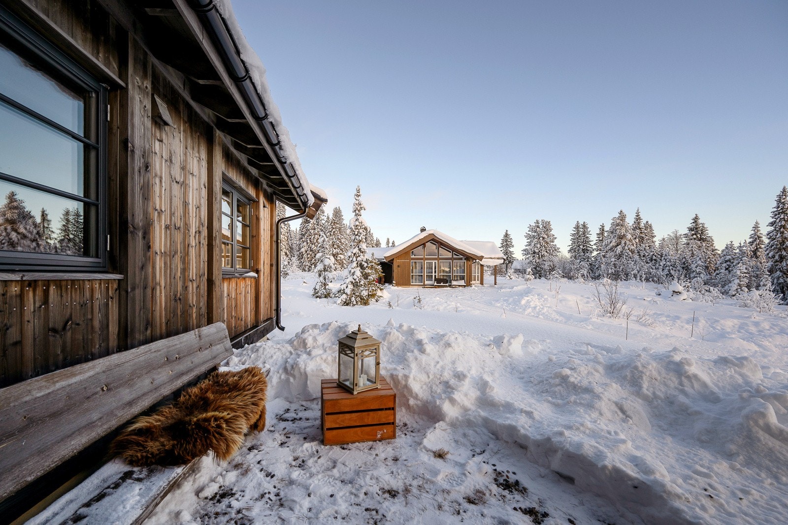 Uteplassen mot sør/vest. Galleribilde