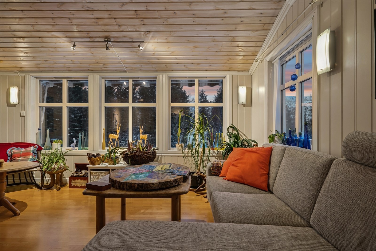 Stue del i 2 etasjen Galleribilde