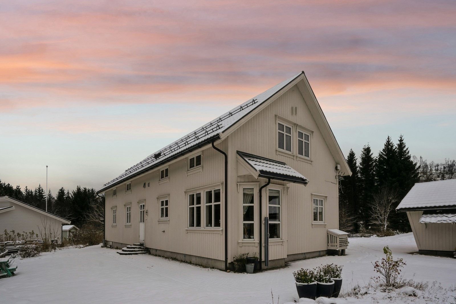 Fasade og ute Galleribilde