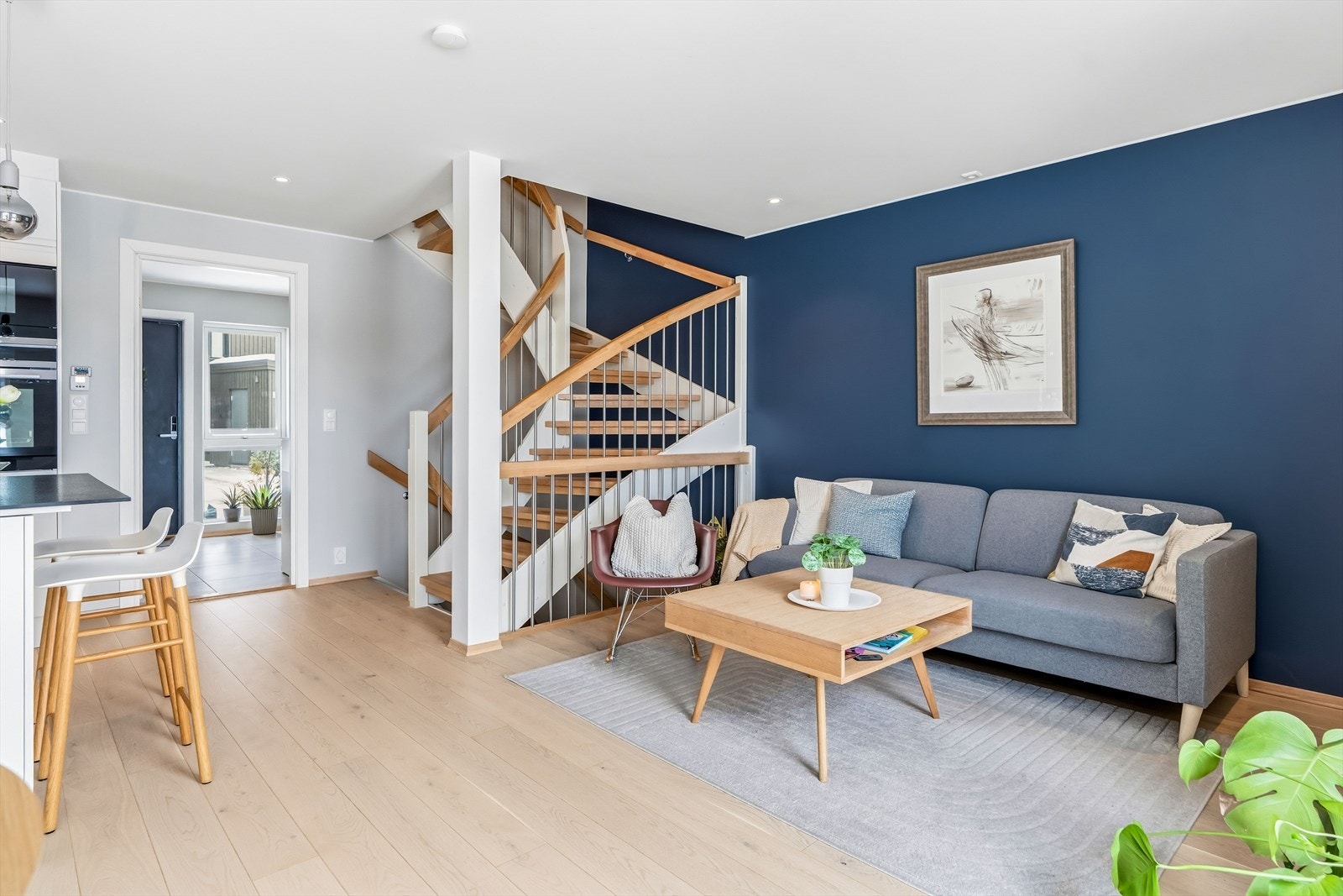 I stuedelen kan man innrede med en hyggelig sofakrok. Galleribilde