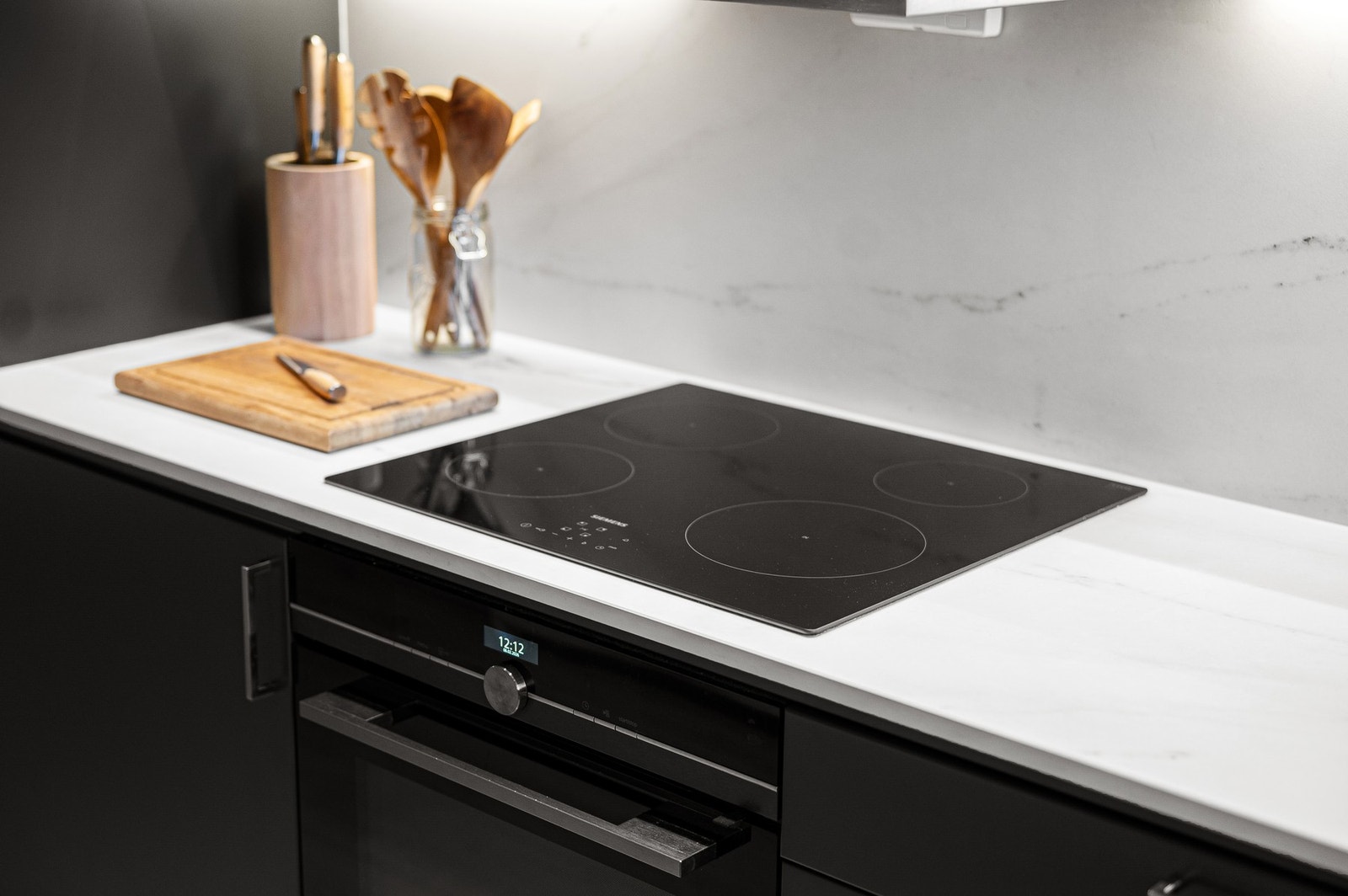 Hvitevarene er fra kvalitetsmerket Siemens. Galleribilde