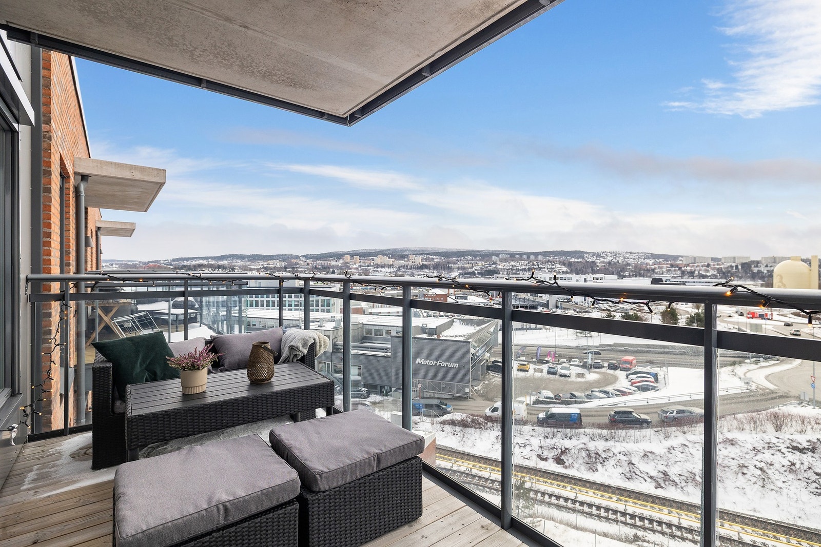 Det er montert utebelysning og stikkkontakt Galleribilde