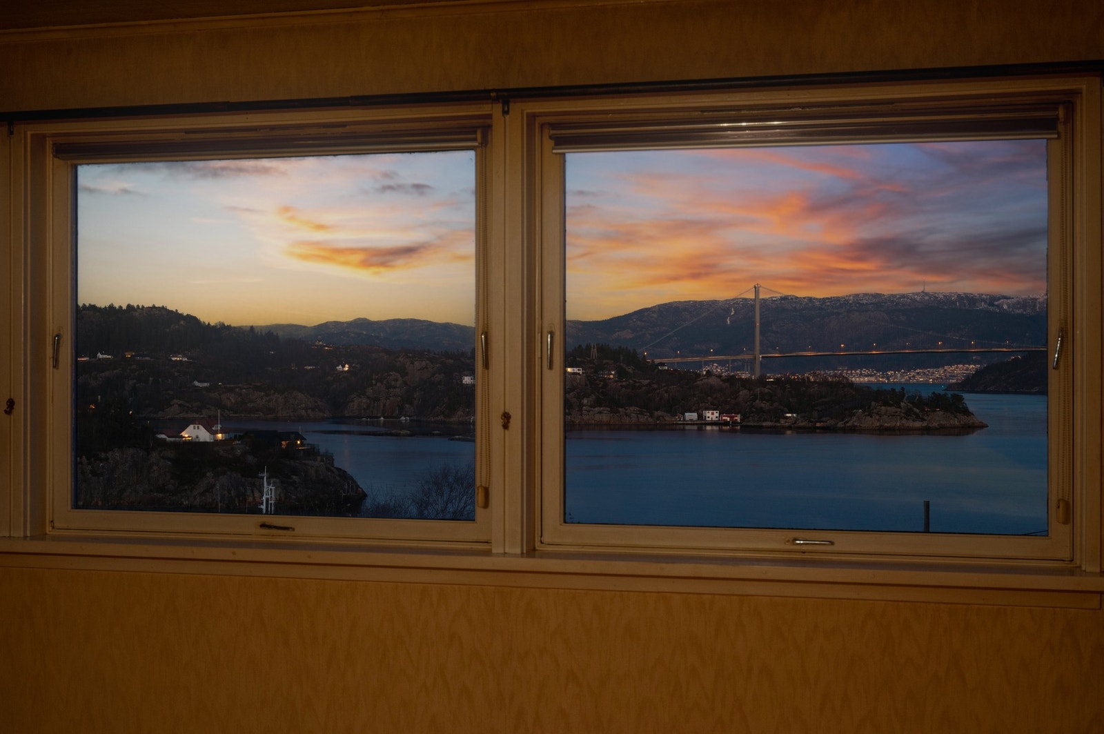 Fra stuen kan du nyte en magisk utsikt. Galleribilde