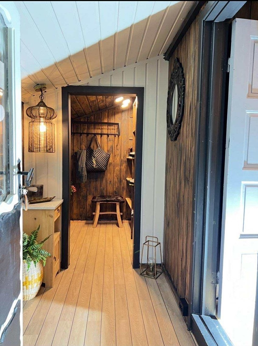 Lyst vindfang med direkte adgang til bod. Galleribilde