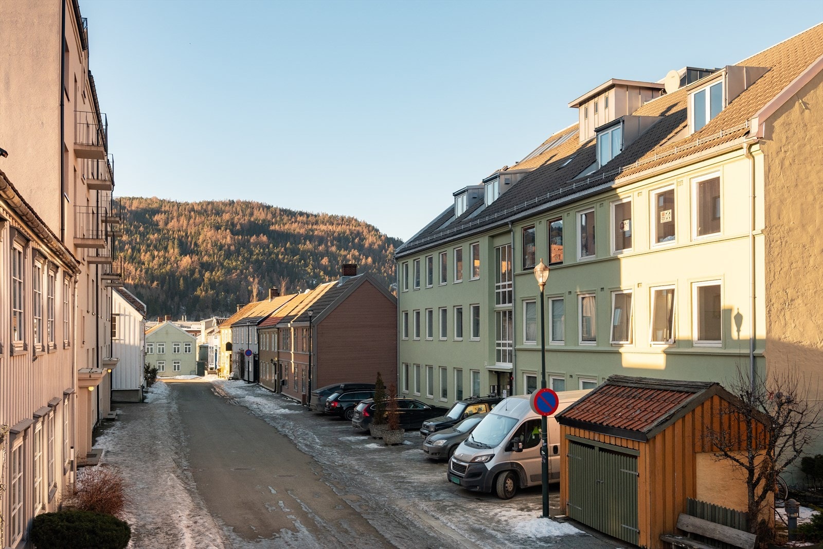 Her bor du i nærhet til kollektivtransport, dagligvare, Nidelva, Bypromenaden og inngangen av Bymarka. Galleribilde