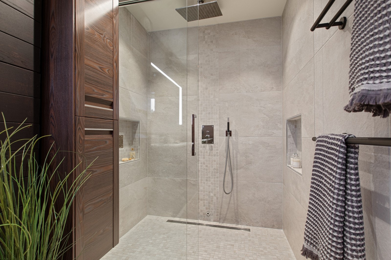 Badet er utvidet med arealer som ikke godkjent for varig opphold, se mer pkt. ferdigattest. Galleribilde