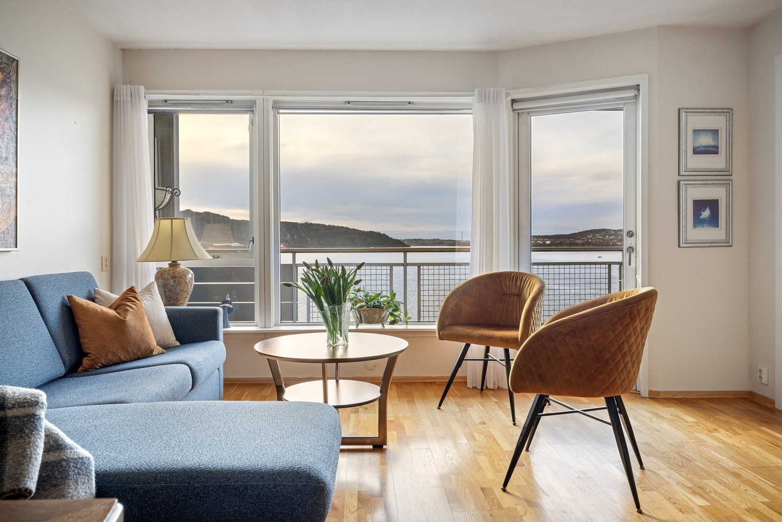 Flott "god-krok" med Byfjorden og Måseskjæret og "svineryggen" som nabo Galleribilde