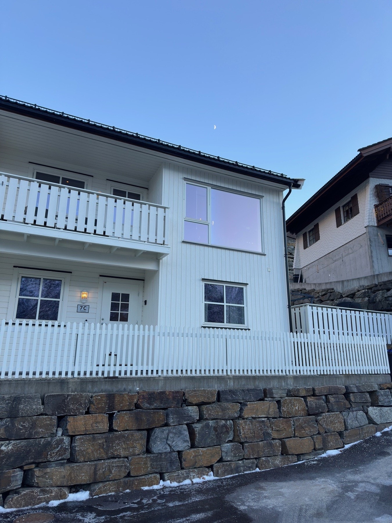 Trivelig endeleilighet med fin uteplass Galleribilde