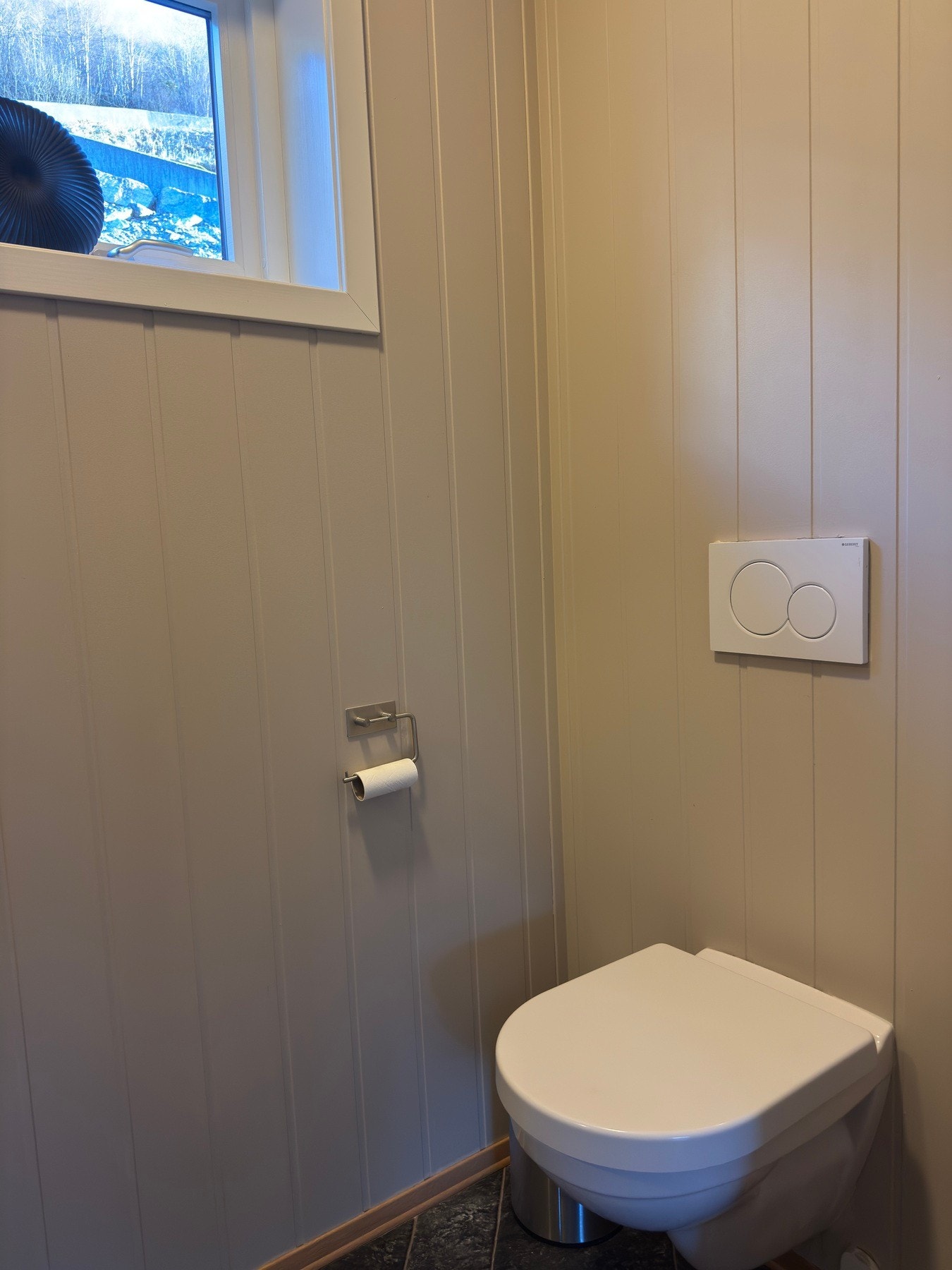 Toalettrom i hovedetasjen Galleribilde