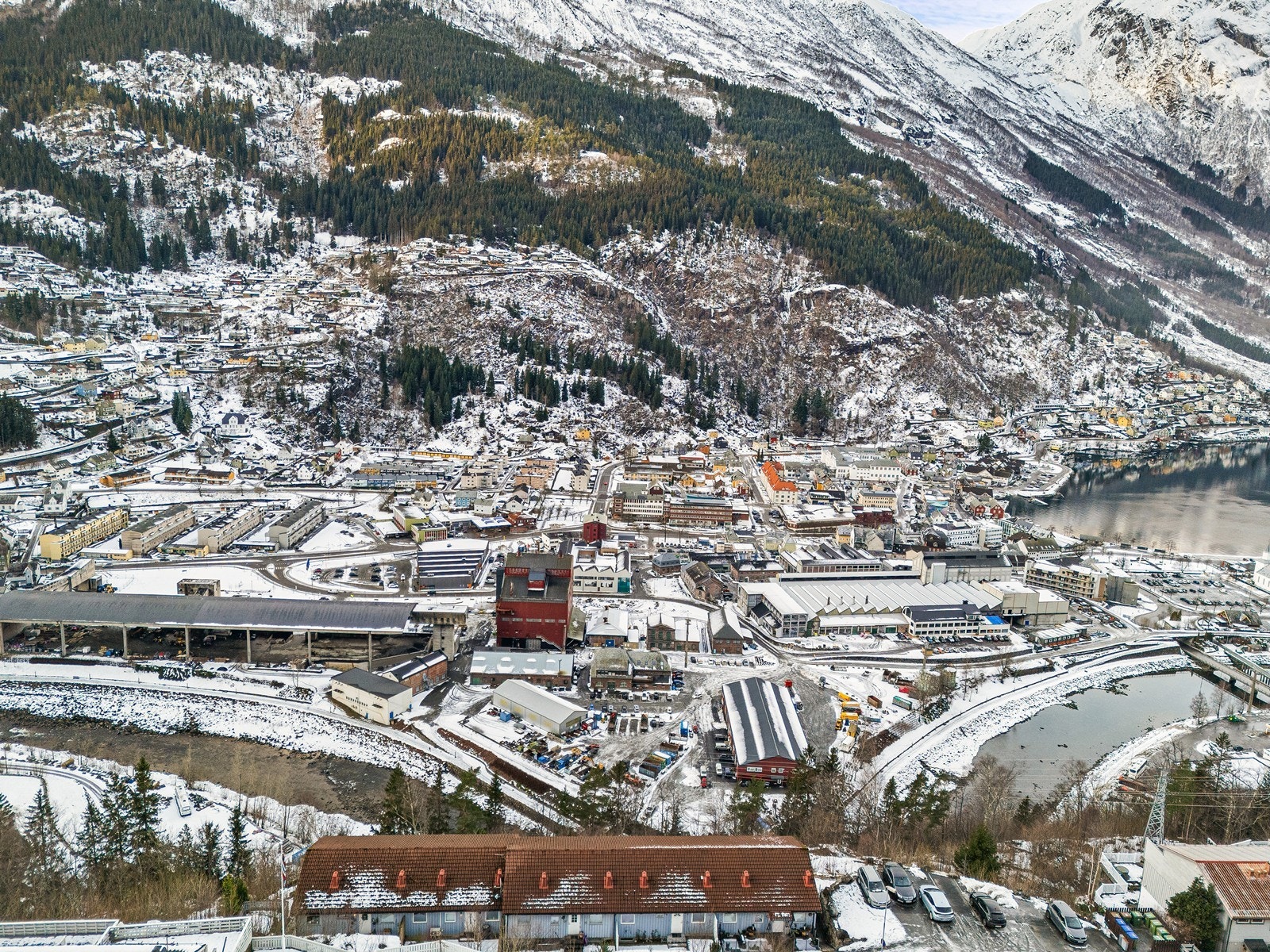 - Gangavstand eller kort kjøreavstand til servicetilbud - Galleribilde