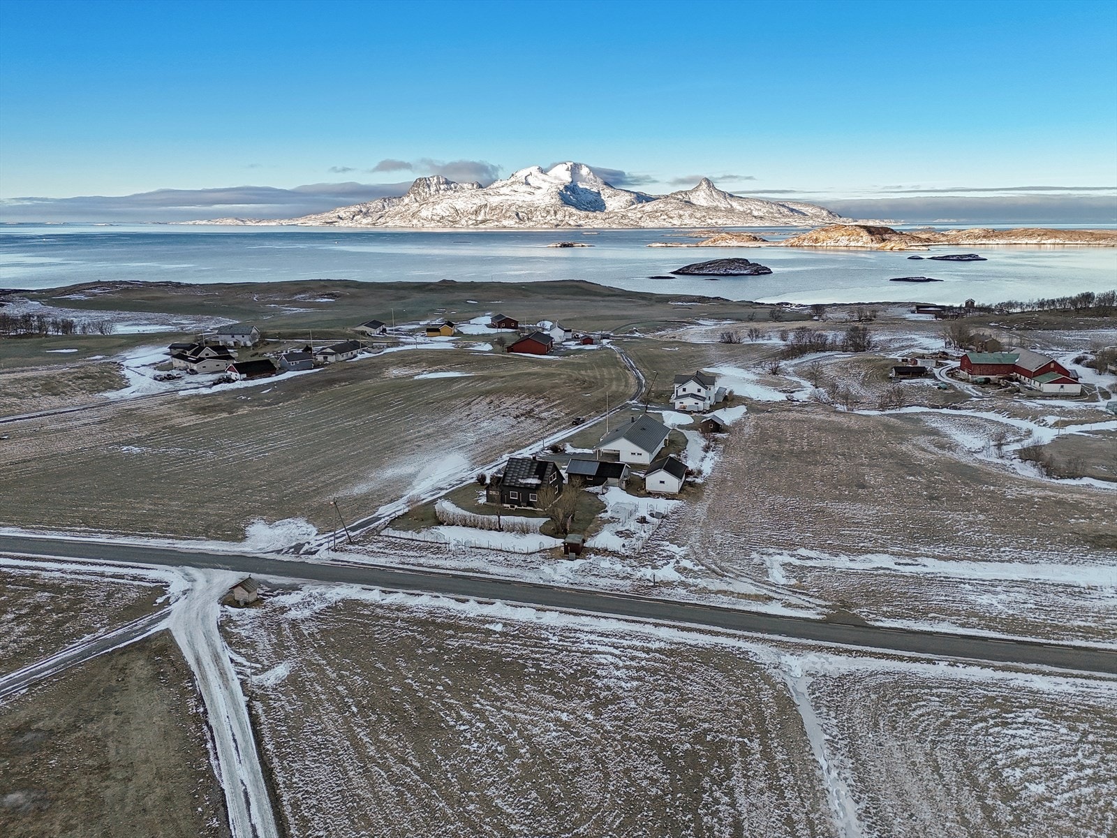 DNB Eiendom og Georg Rånes Paulsen ønsker velkommen til Jektstøa 2 - husk visningspåmelding! Galleribilde