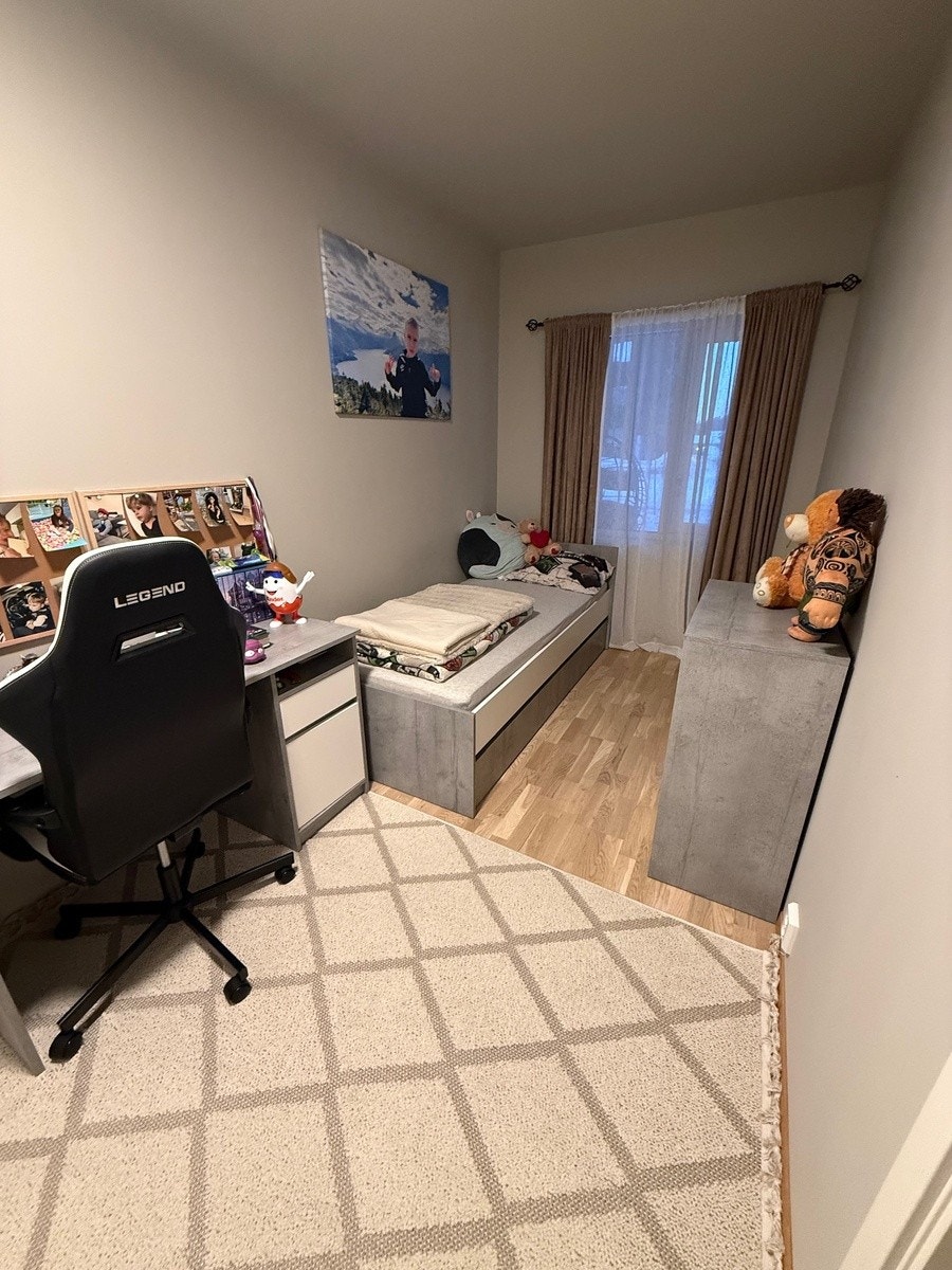 Soverom 2 møblert Galleribilde