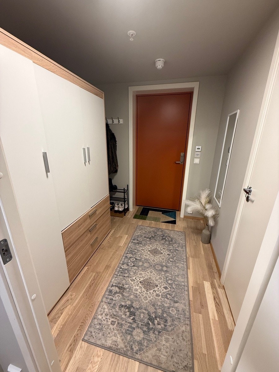 Inngangsparti møblert Galleribilde