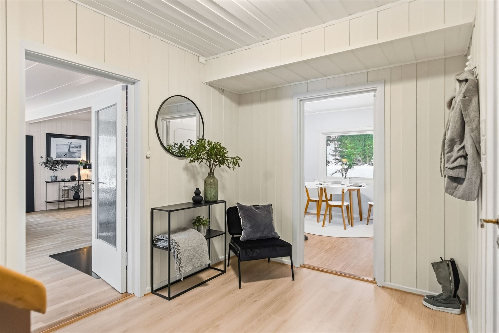 Velkommen inn i et hyggelig familiehjem med god atmosfære og stort potensial for de nye eierne. Galleribilde