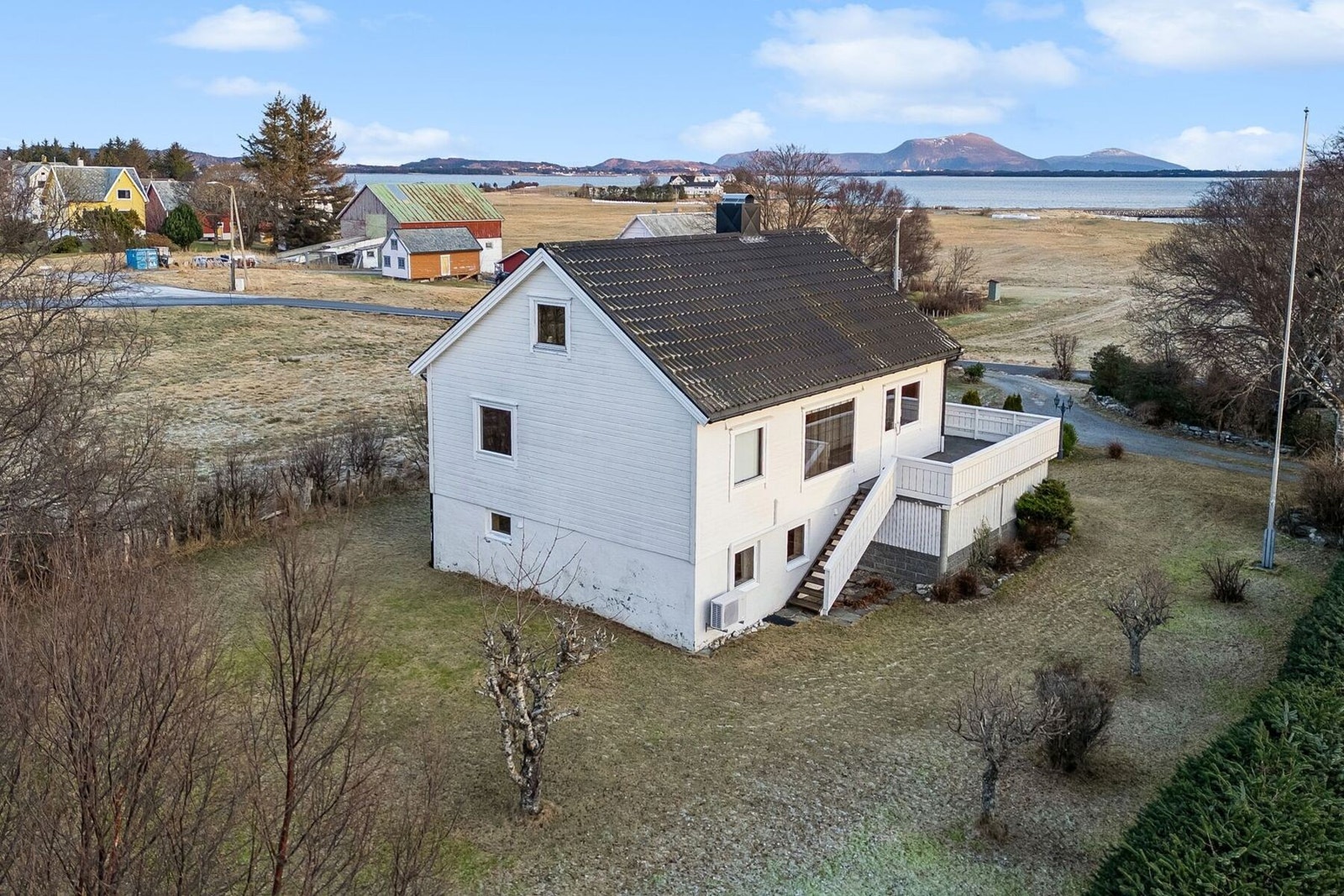 Velkommen til Gjerdevegen 130! Foto: EFKT AS v/Marcus Vinjevoll Sætre. Galleribilde