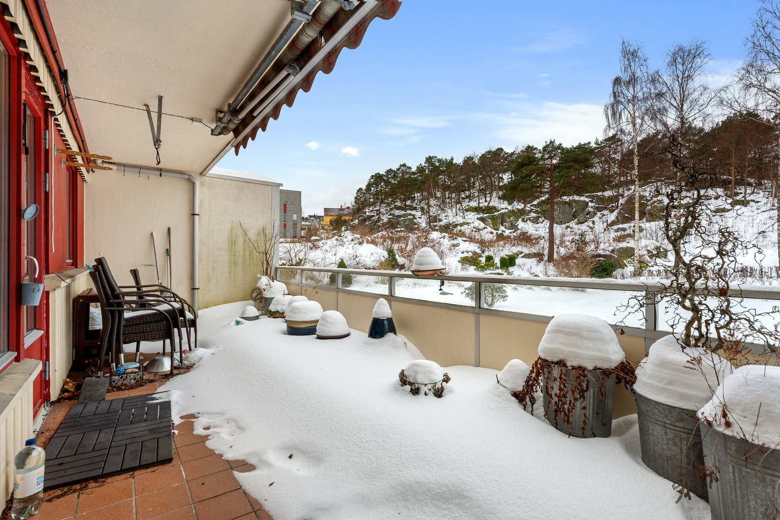 Stor, vestvendt terrasse Galleribilde