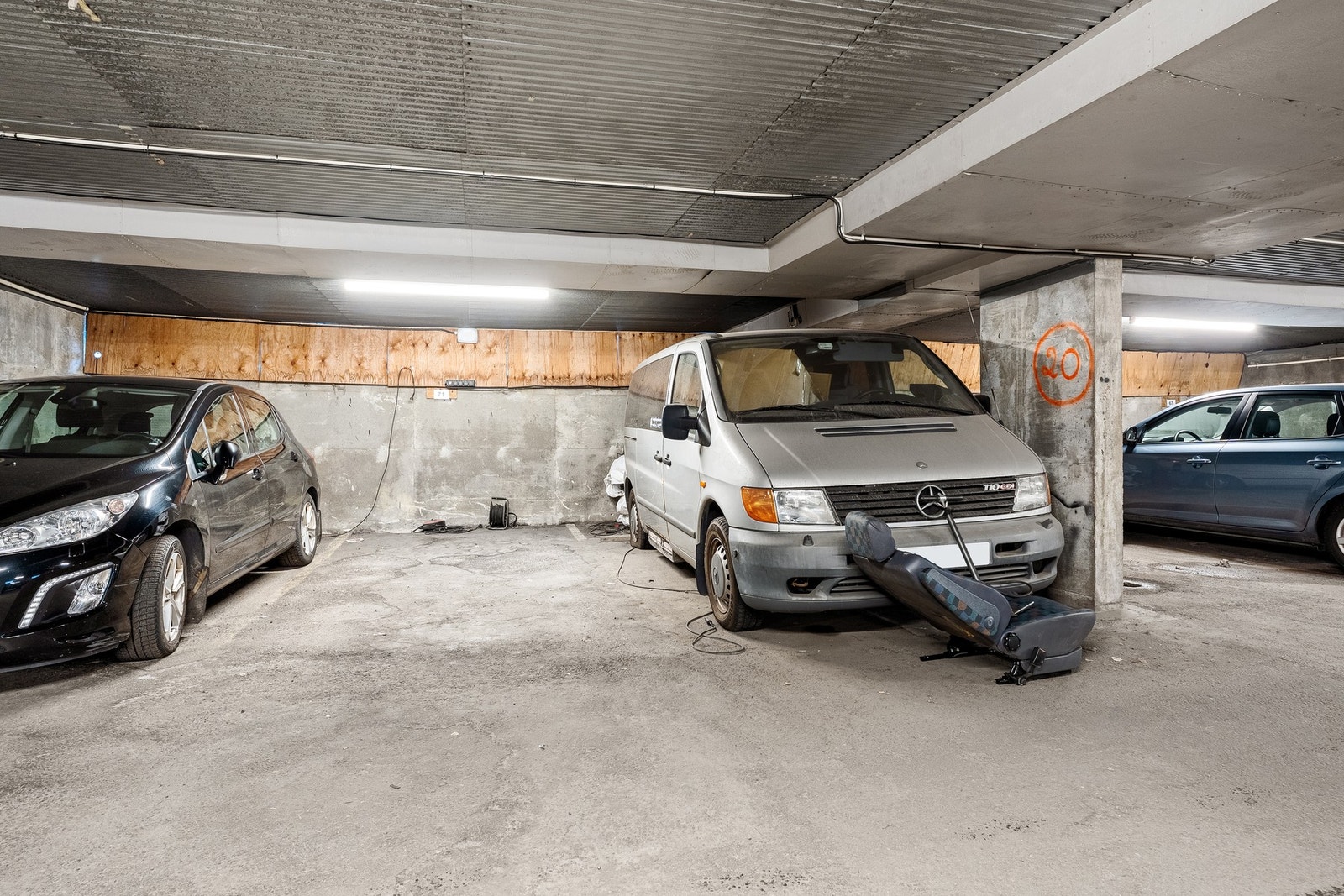 Garasjeplass i u.etg. nr 71 og mulighet for kjøp av nr 72 Galleribilde