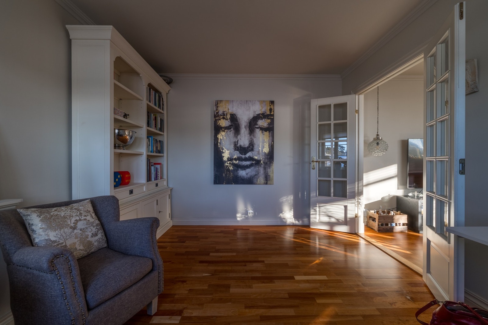 Kontor med adkomst fra stuen. Galleribilde