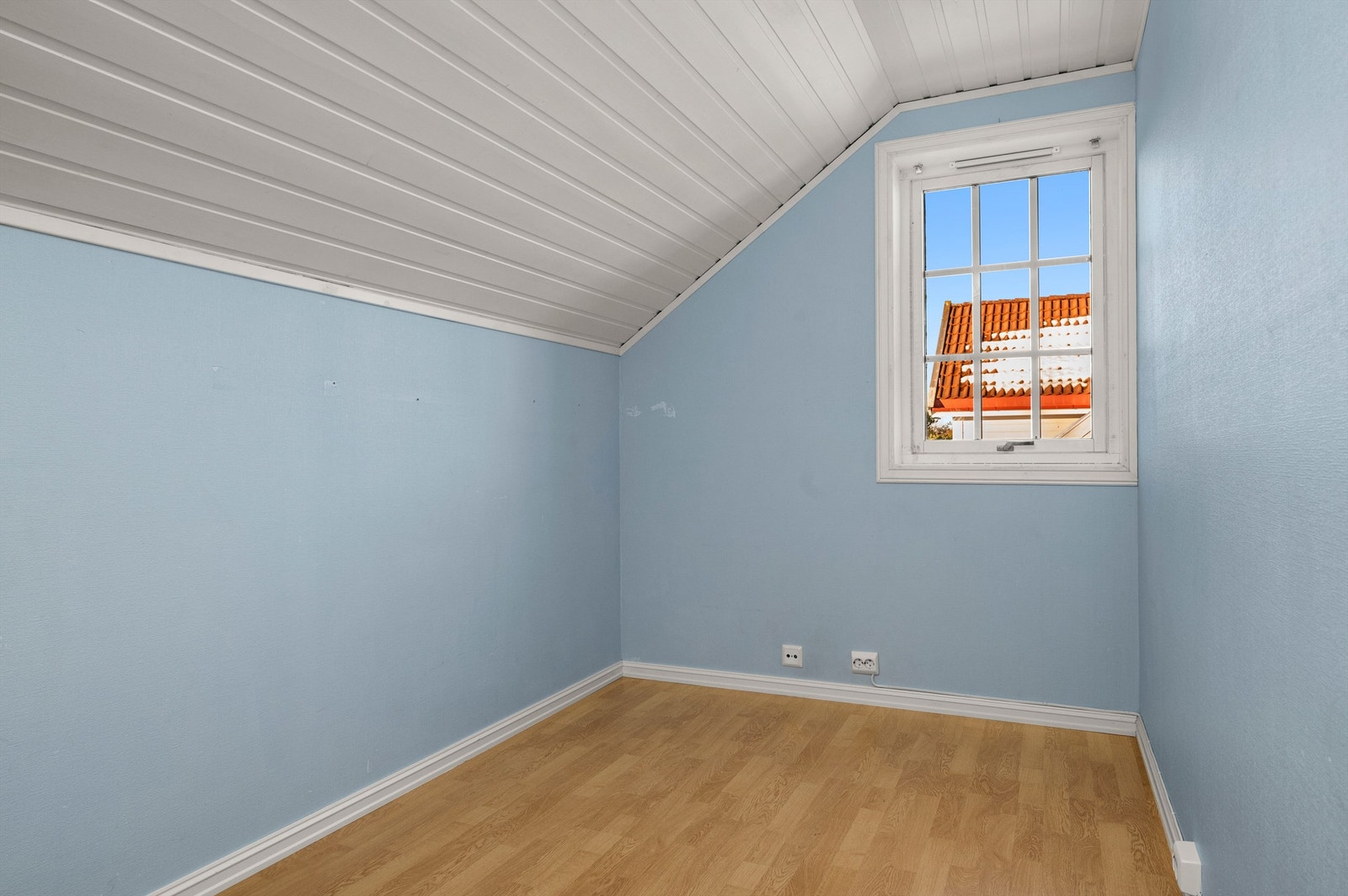 Soverom 3 er på 7,5 kvm og kan fint benyttes som kontor eller barnerom hvis ønskelig. Galleribilde