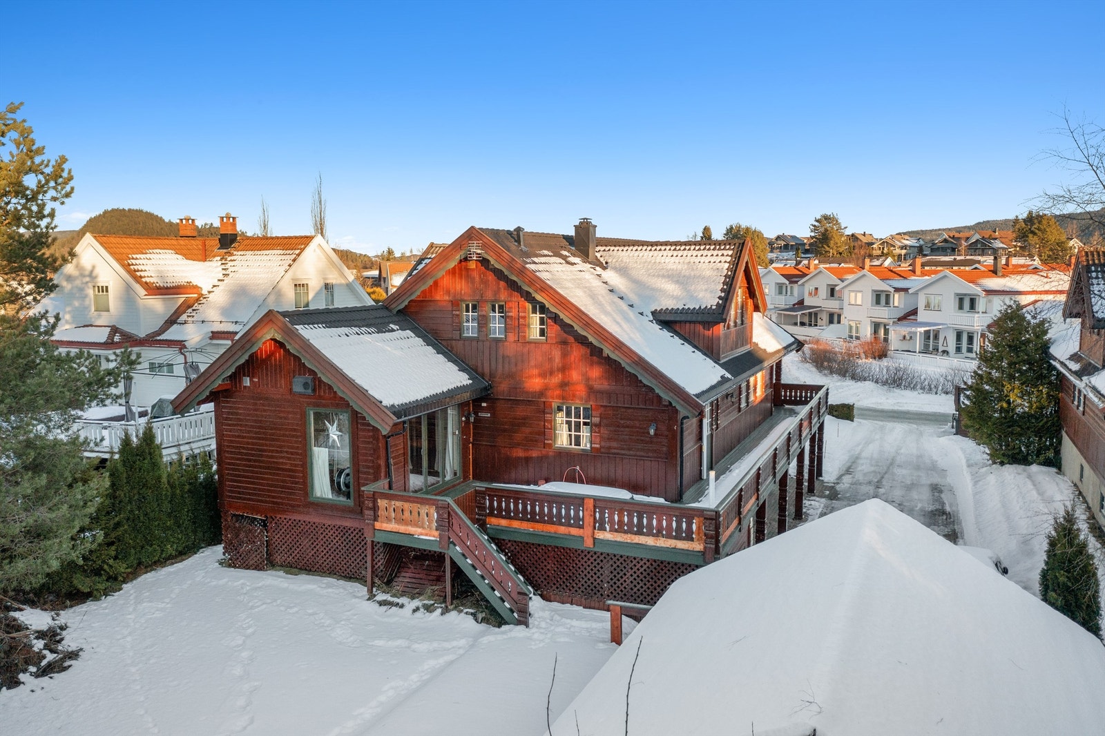Terrassene vil på sommerstid oppleves som en fin forlengelse av stuen. Galleribilde