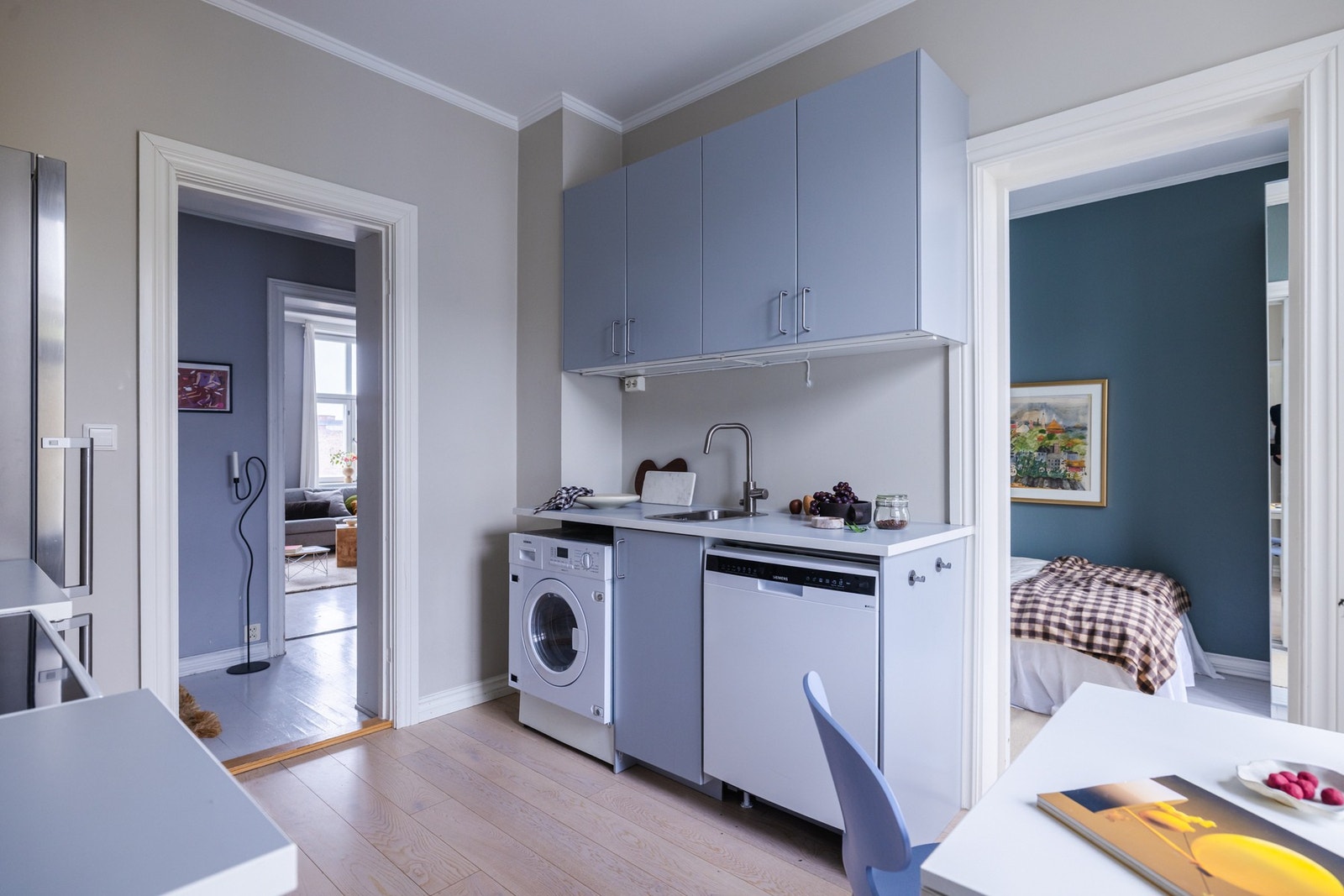 Adkomst til soverom 2 fra kjøkken. Galleribilde